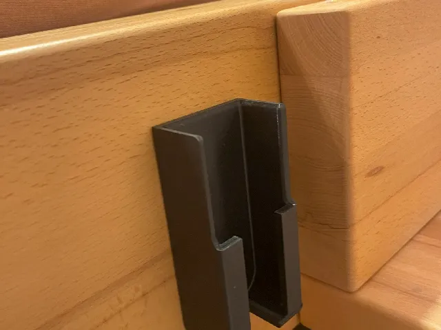 CONTROLLER HOLDER