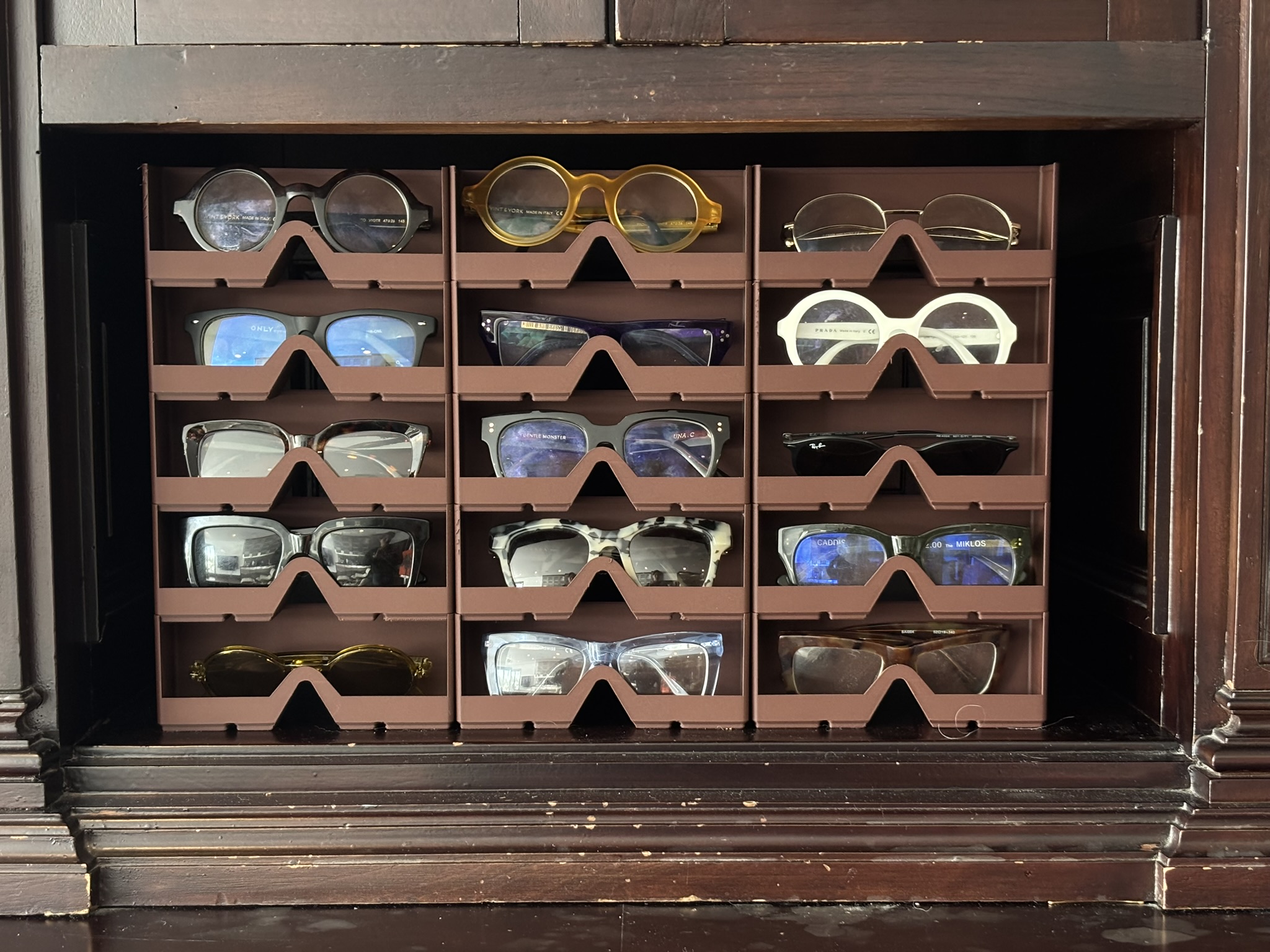 Gridfinity Stackable Sunglasses/Glasses Holder — thumbnail 2