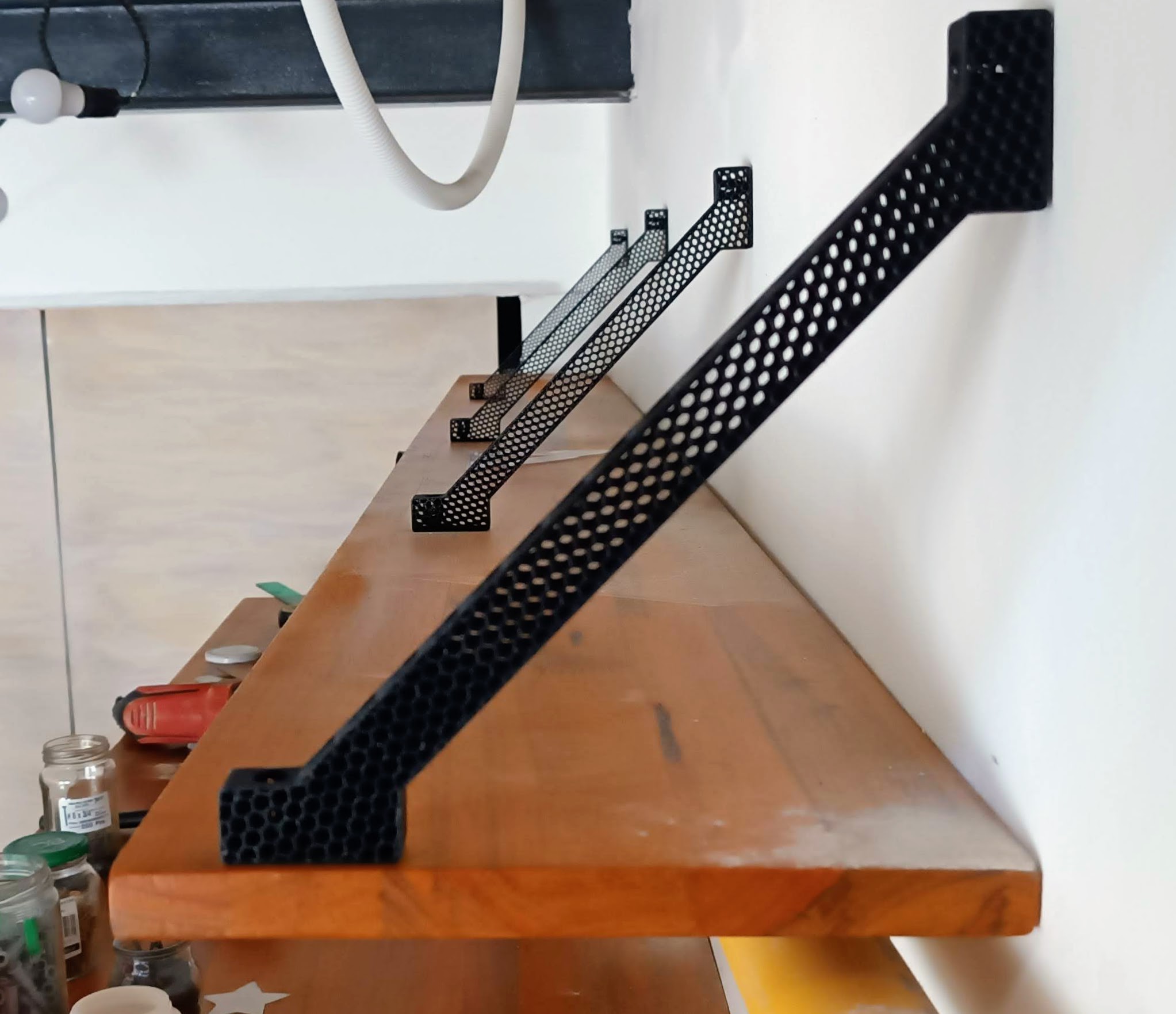 Shelf Brackets - Stylish & Strong Support (9"-12" / 22-30) cm - Two Designs!