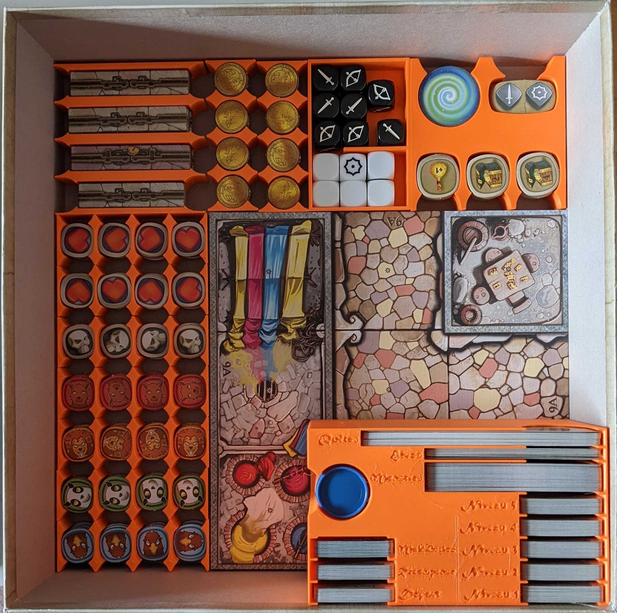 Arcadia Quest box organizer