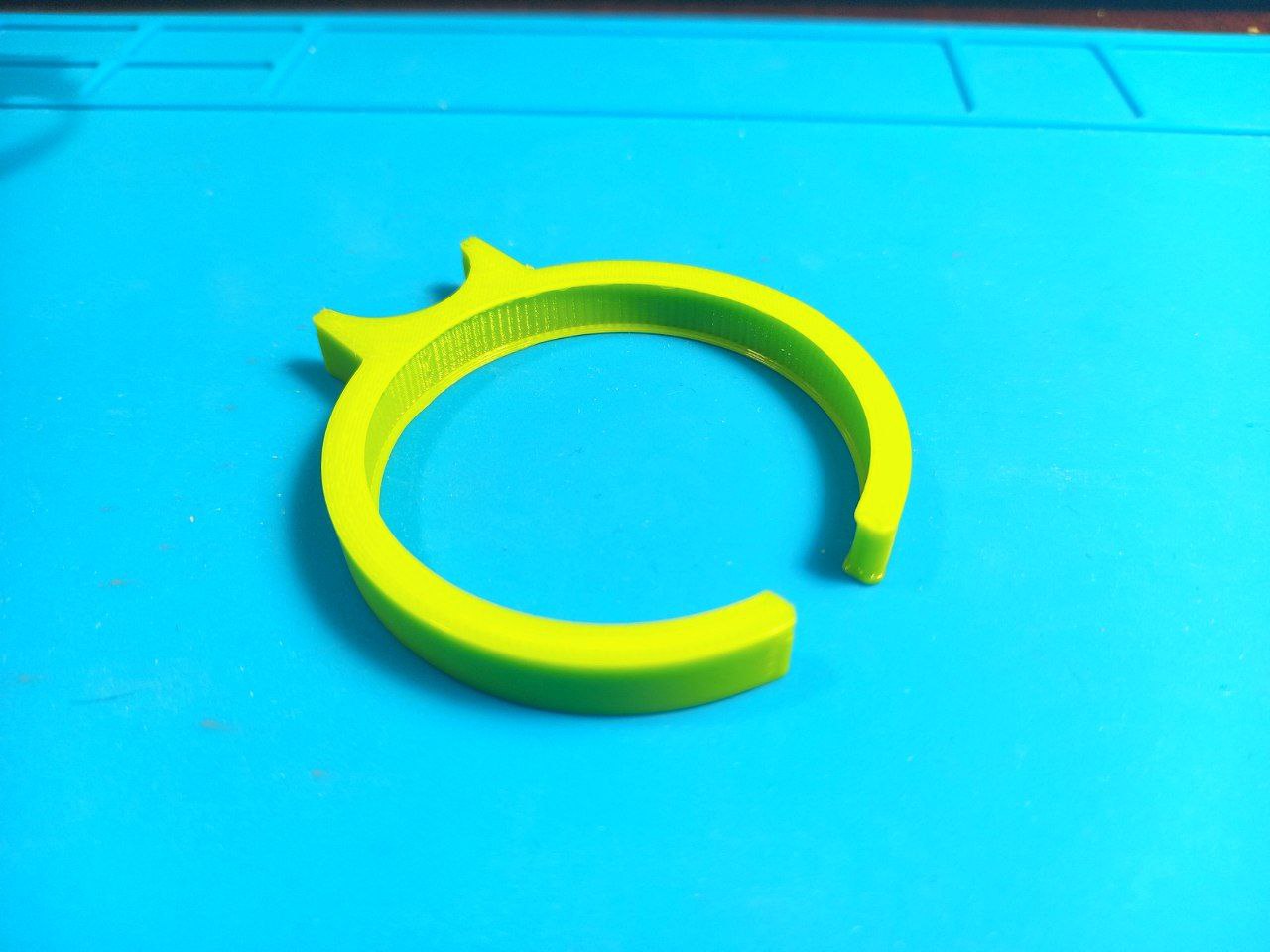 Focus tab for Industar-50 lens with brim