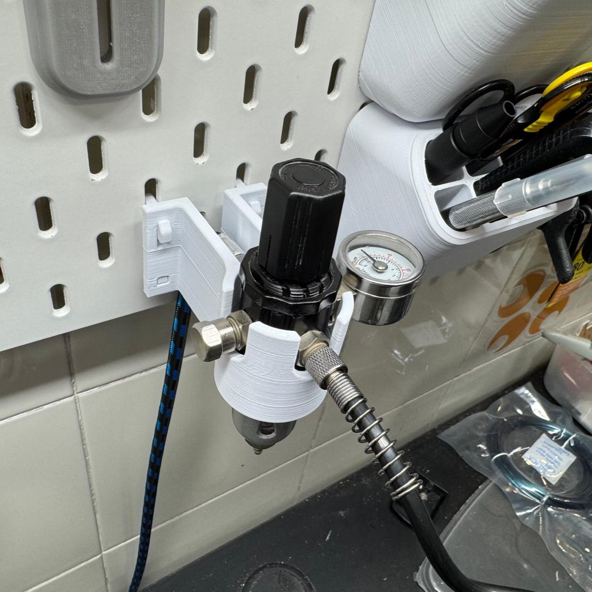 Sparmax Compressor Regulator Skadis Mount
