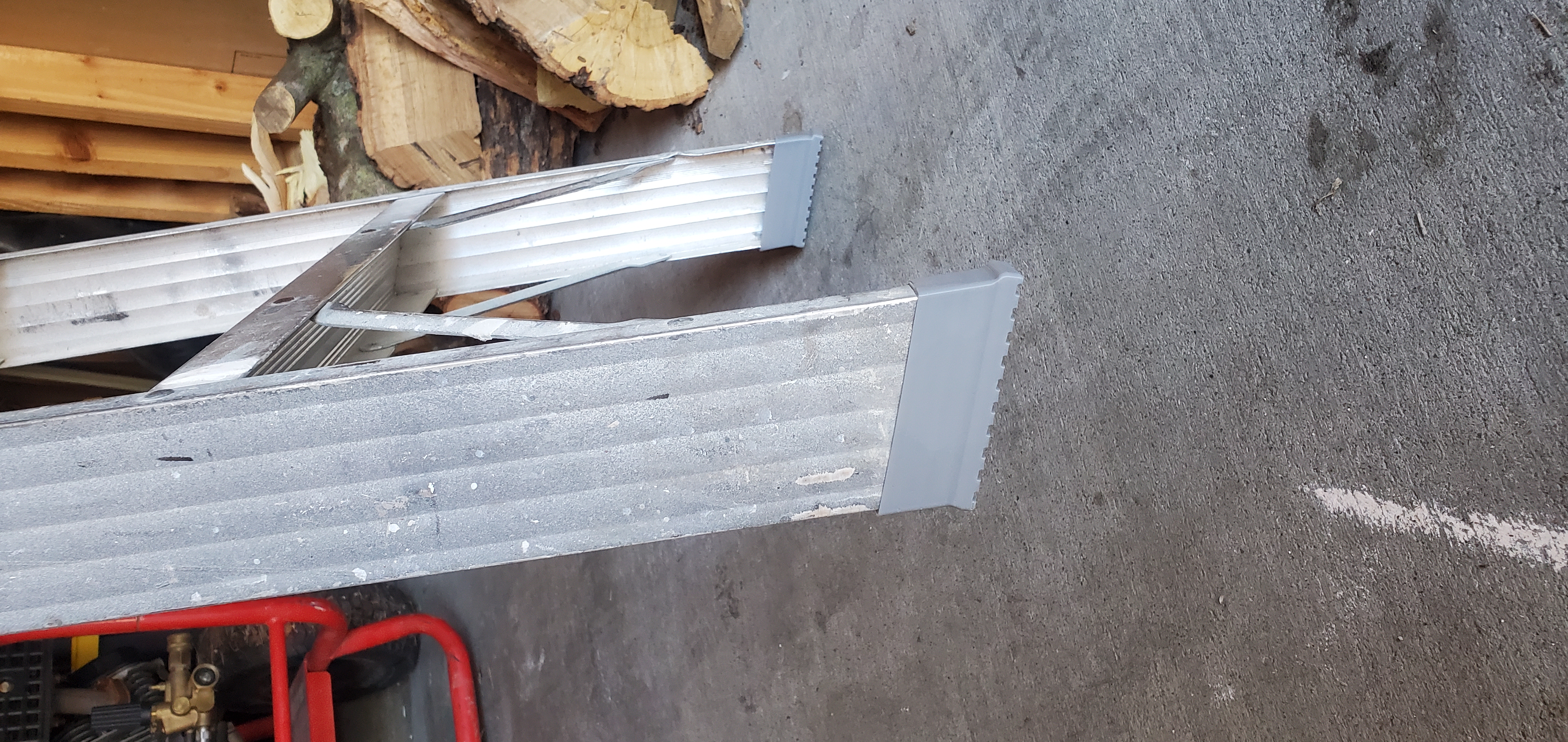 Warner aluminum step ladder rear feet replacements