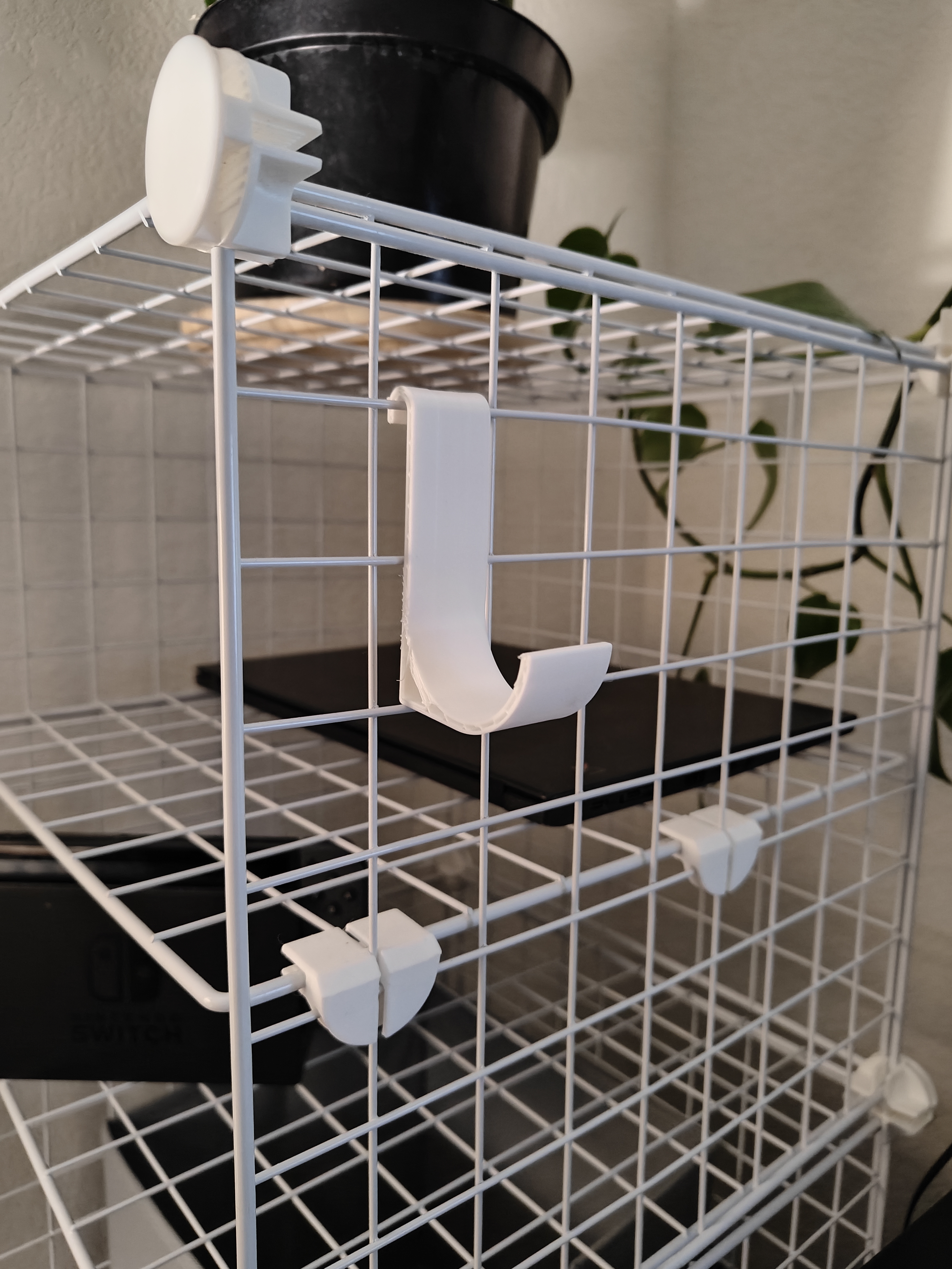 Miniatura 2 do modelo 3D Wire Cube Headphone Hook