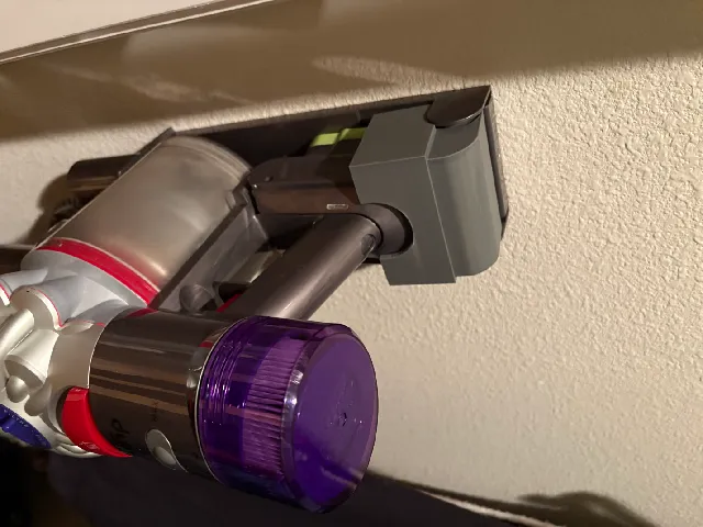 Dyson V8 Ryobi Battery wall mount
