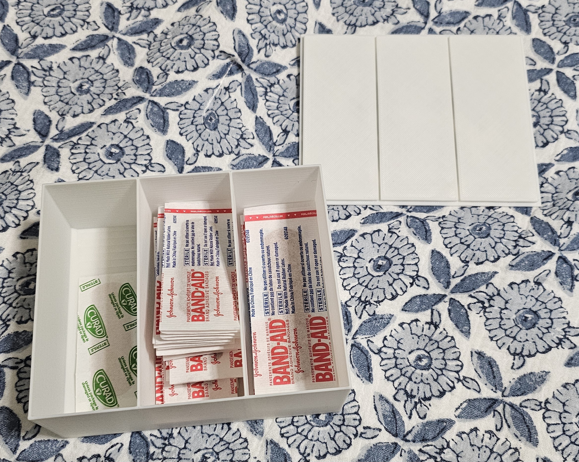 Stackable Bandage (Bandaid) Storage Container — miniatura 3