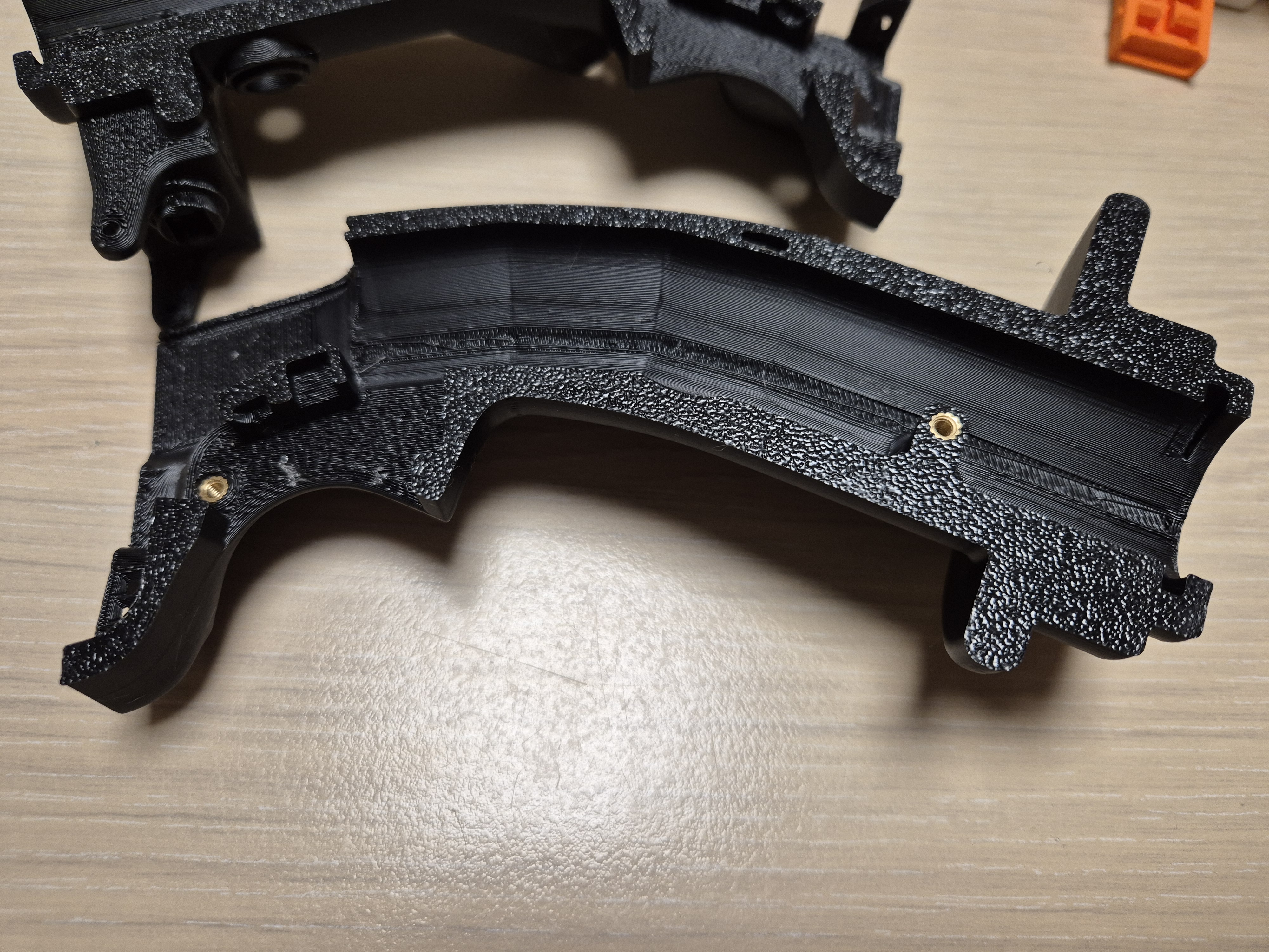 Grip with heatinserts
