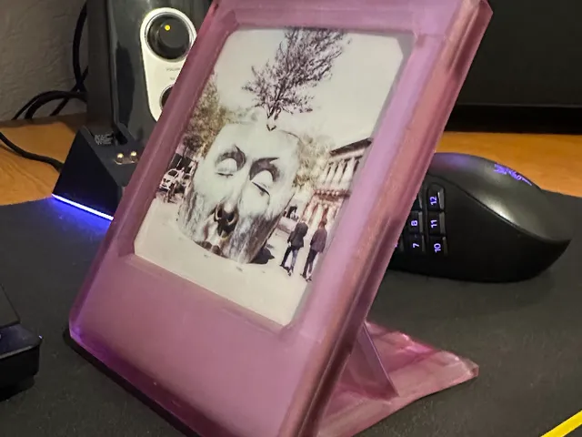 Polaroid Frame with base