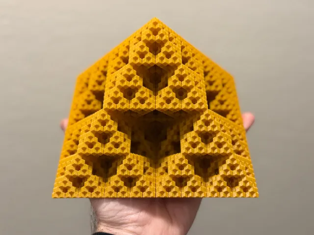 Rhombic Dodecahedral Sierpiński Fractal Pyramid - Level 5 (Vase Mode Version)