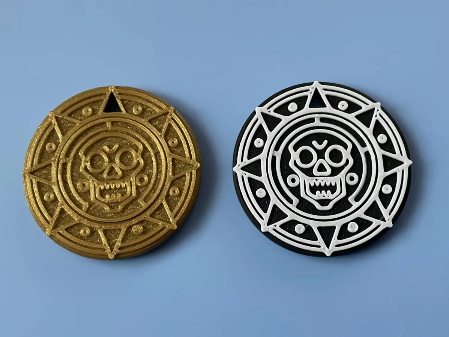 Fidget coin keychain