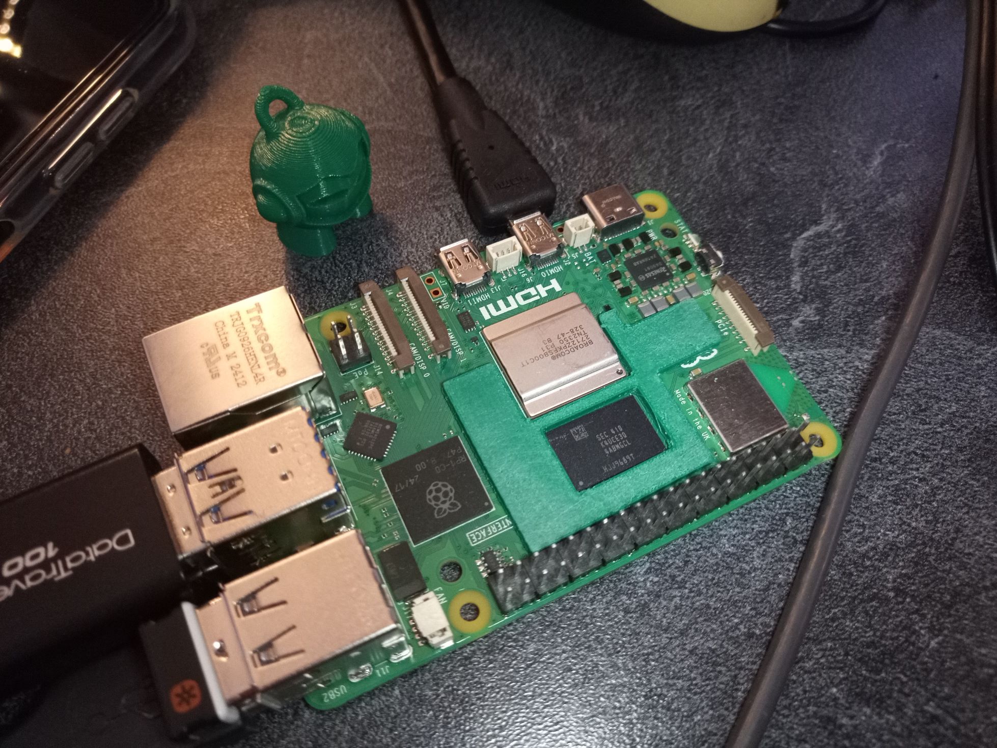 Raspberry Pi 5 heatsink spacer