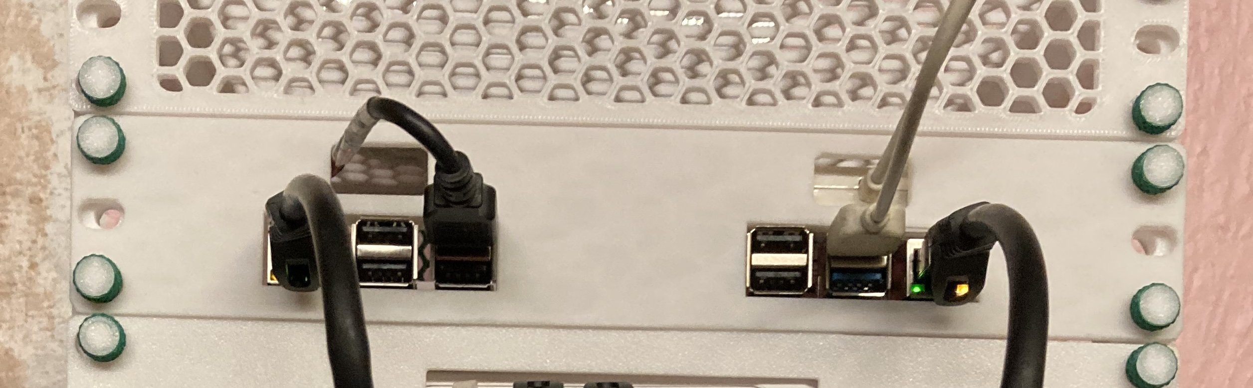 10 inch rack mount for 2 raspberry pi and 2 HDD/SSD