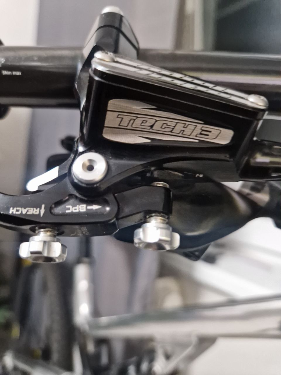Tech 3 Lever freestroke spacer