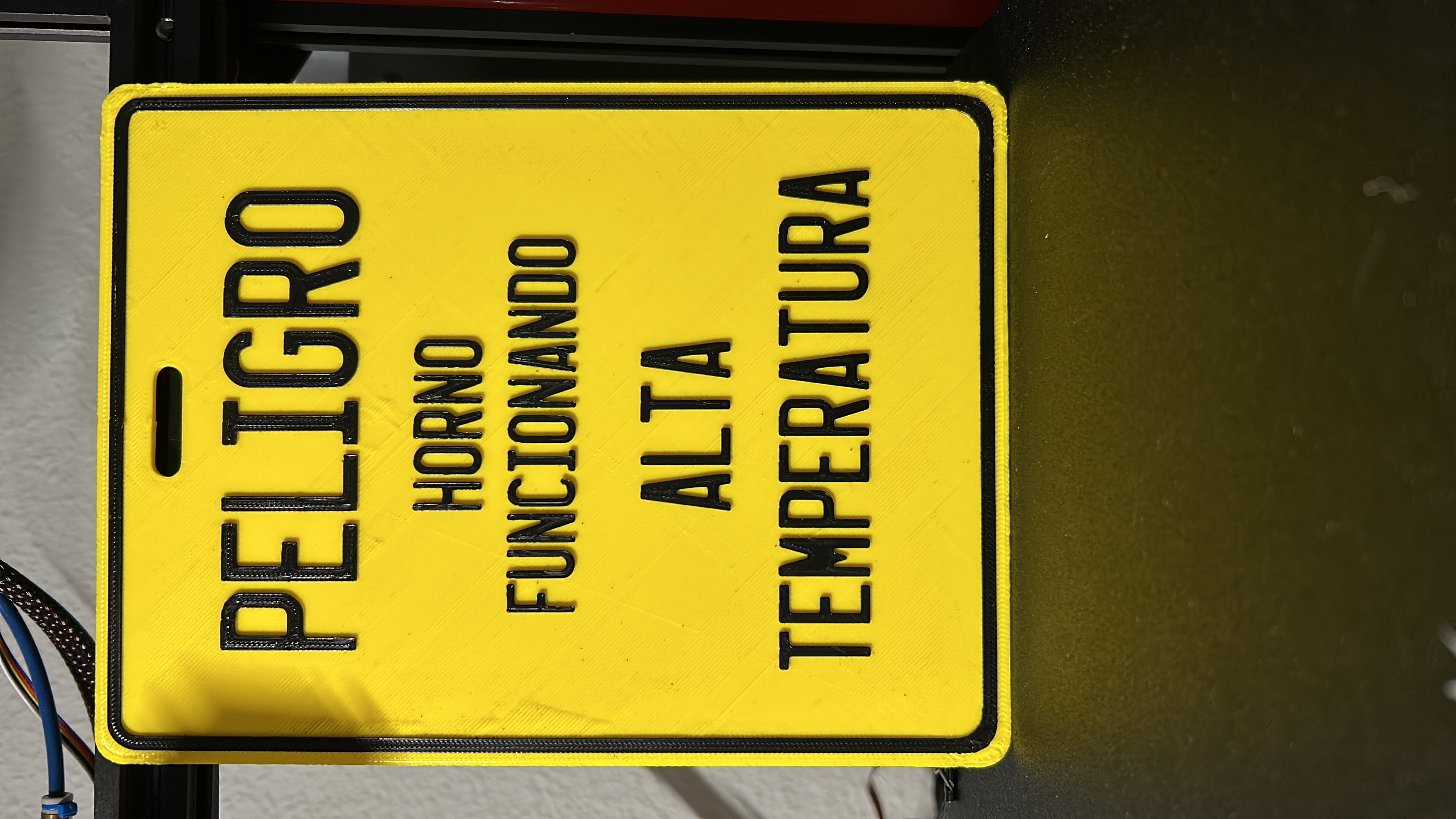 Cartel Peligro Horno funcionando