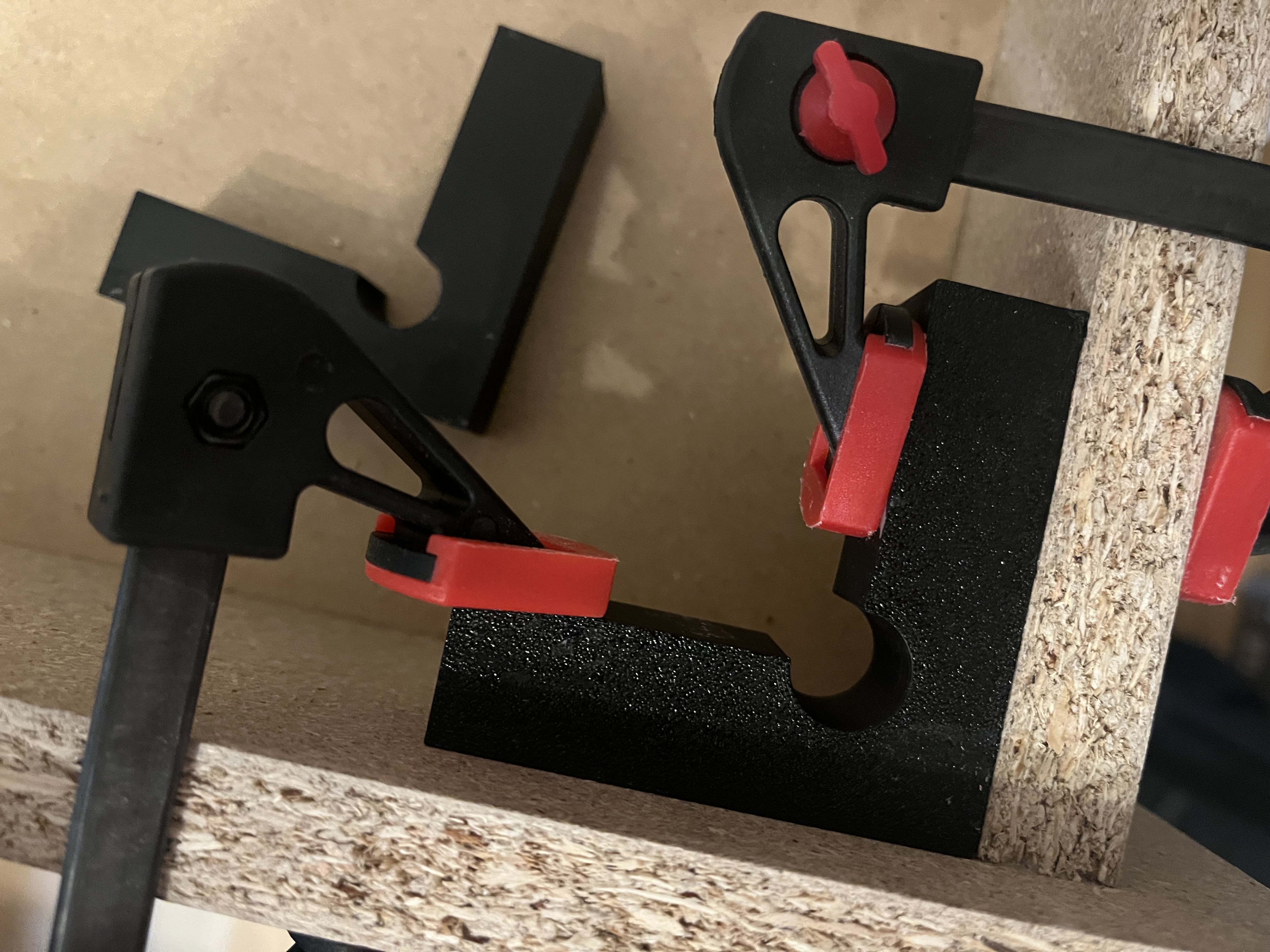 90 degree woodworking corner assembly guide