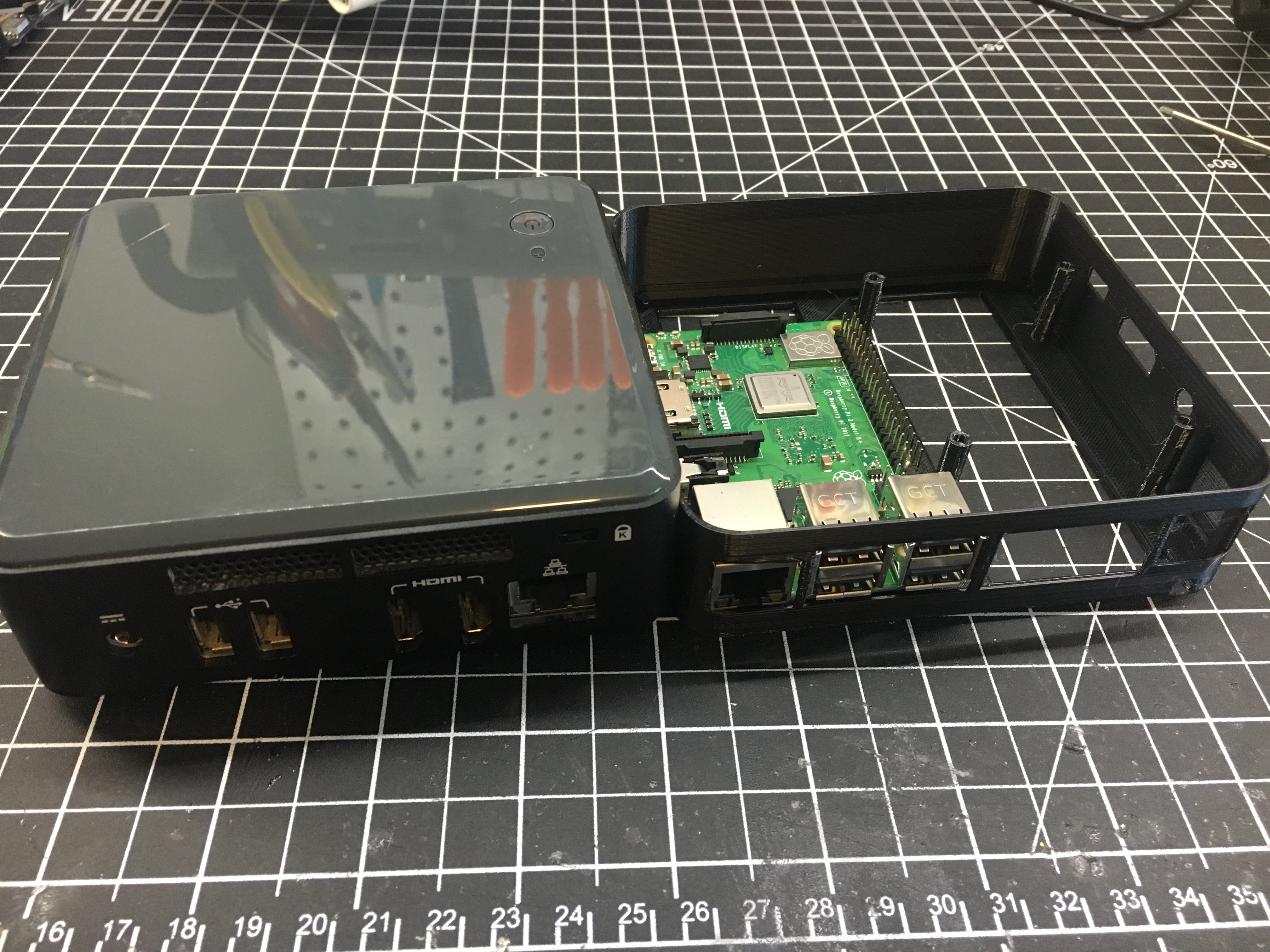 Miniatura 3 do modelo 3D Intel Nuc Raspberry Pi Case