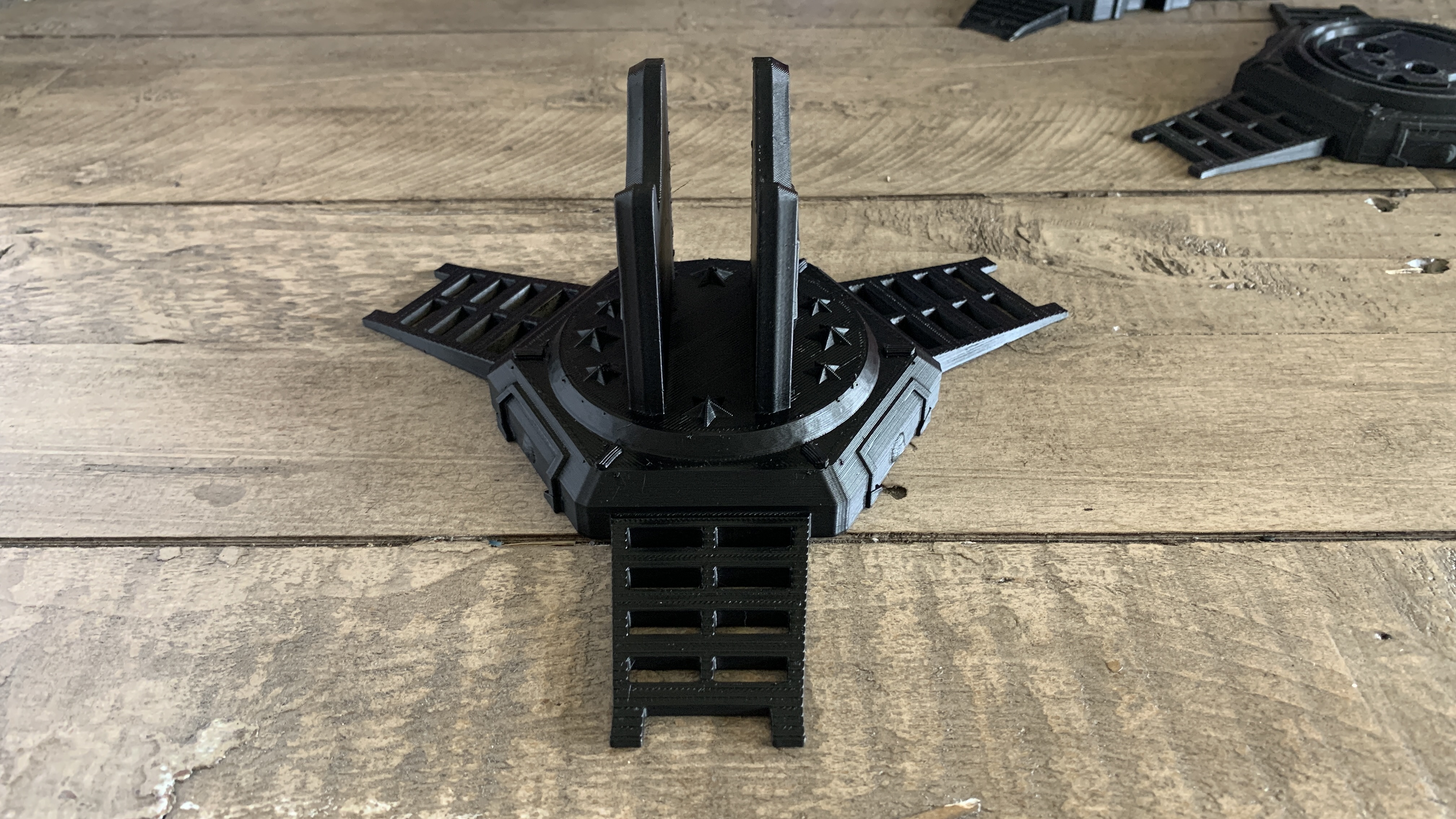 Miniatura 5 do modelo 3D V2 - Helldivers 2 Themed Controller stand