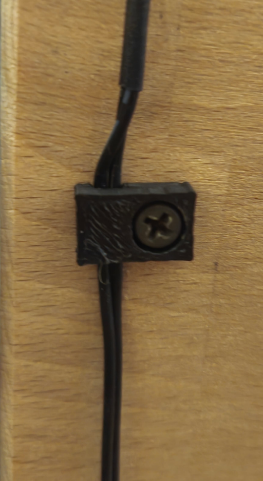 Cable holder / Cable mount, Kabelhalter