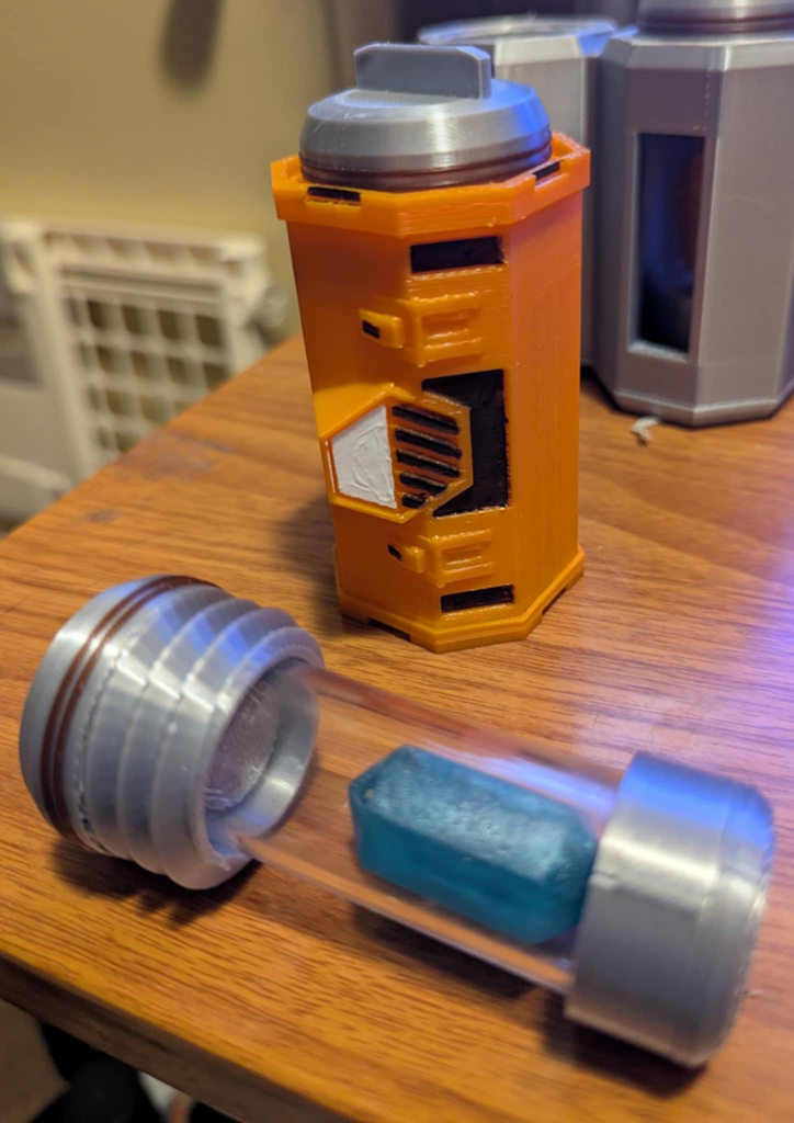 Galaxy's Edge Kyber Crystal Canister