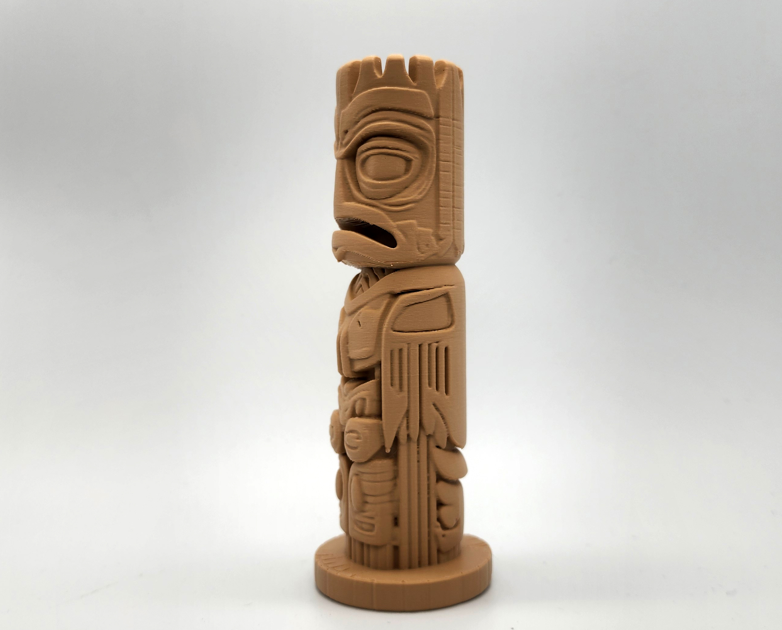 Miniatura 2 do modelo 3D Eagle Totem Pole