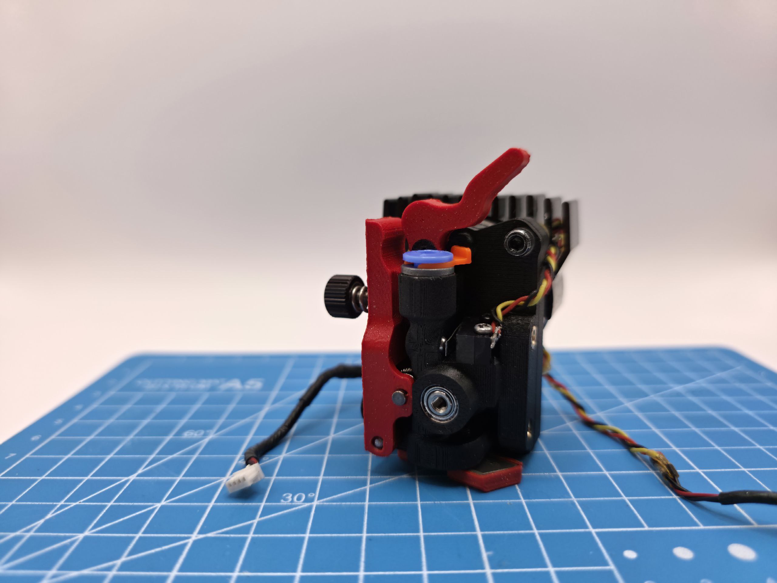 Artis3D feeder Type MK Version 2 - Filament Runout Sensor end Filament Cutter