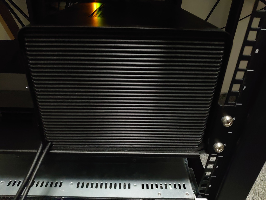 Ventilate front panel for Razer Core X