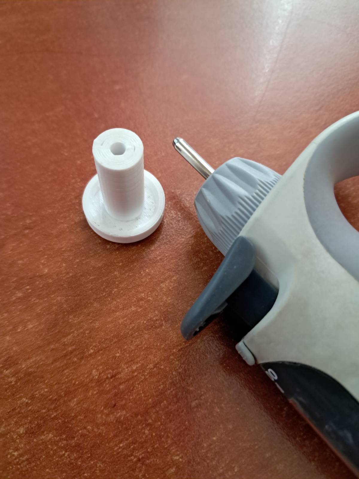 Transferpette pipette push button
