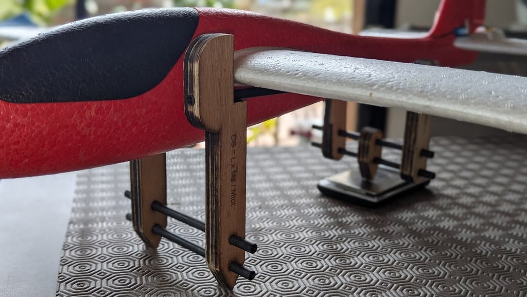 RC plane CoG finder (laser cut)