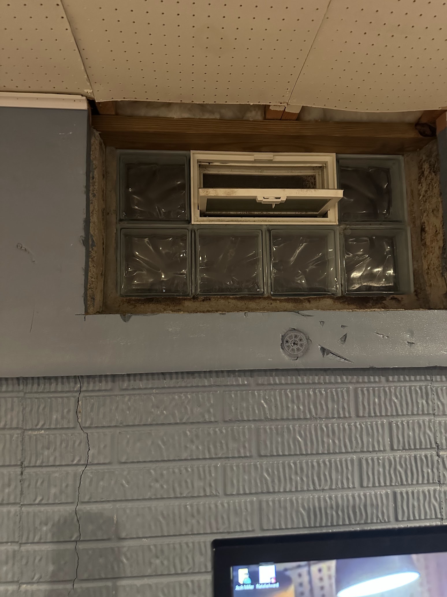 Basement Vent Duct — miniatura 4
