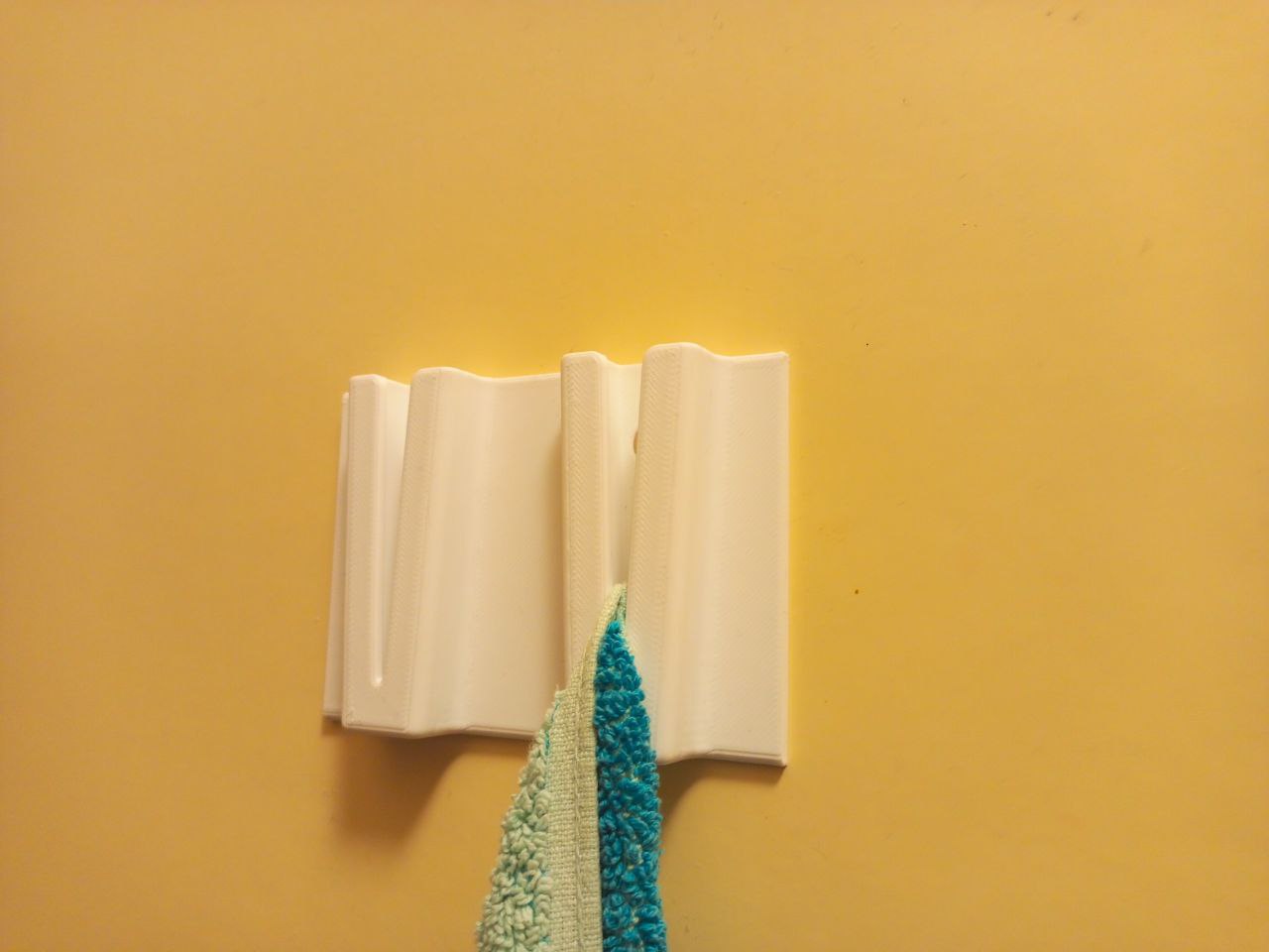 Towel holder