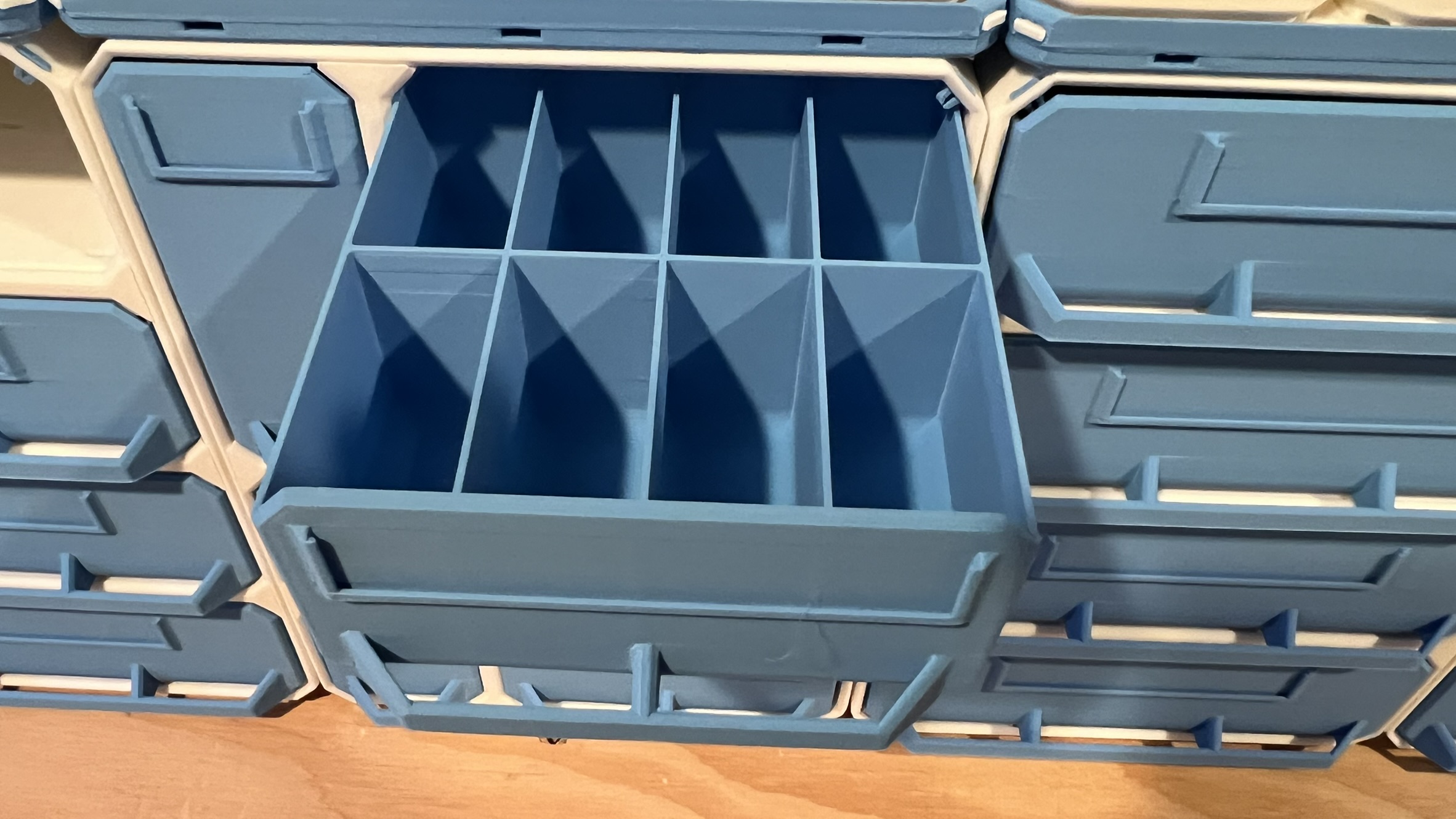2x1x2-Deep - Grid Double-Divided - Multibin Drawer