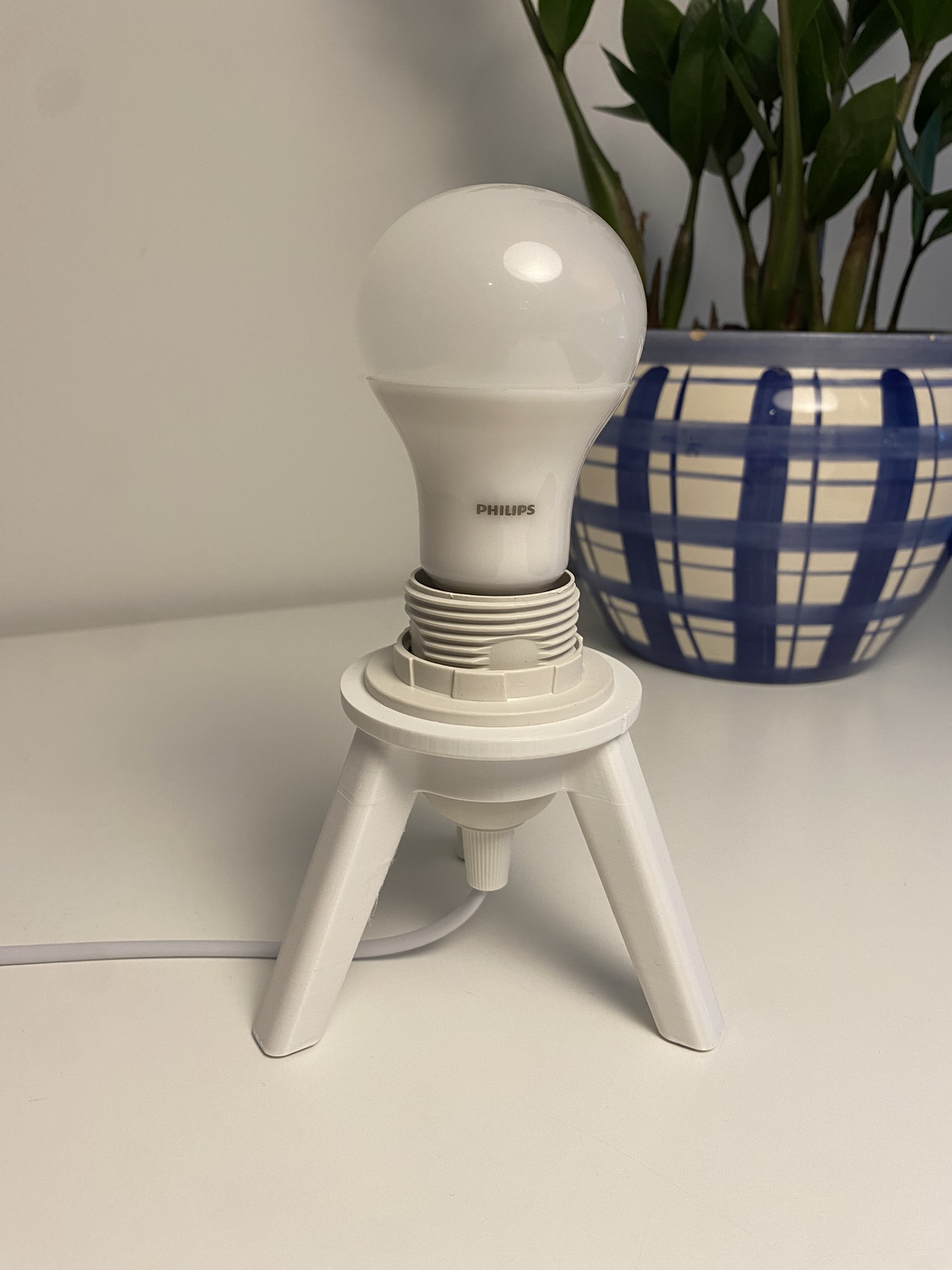 Lamp base