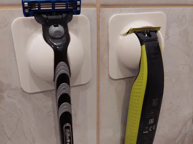 OneBlade and Mach3 holder