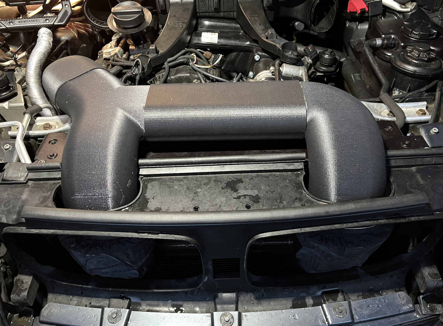 2009-2013 BMW X5 Dual Air Intake for Diesel M57 Turbo Inlet