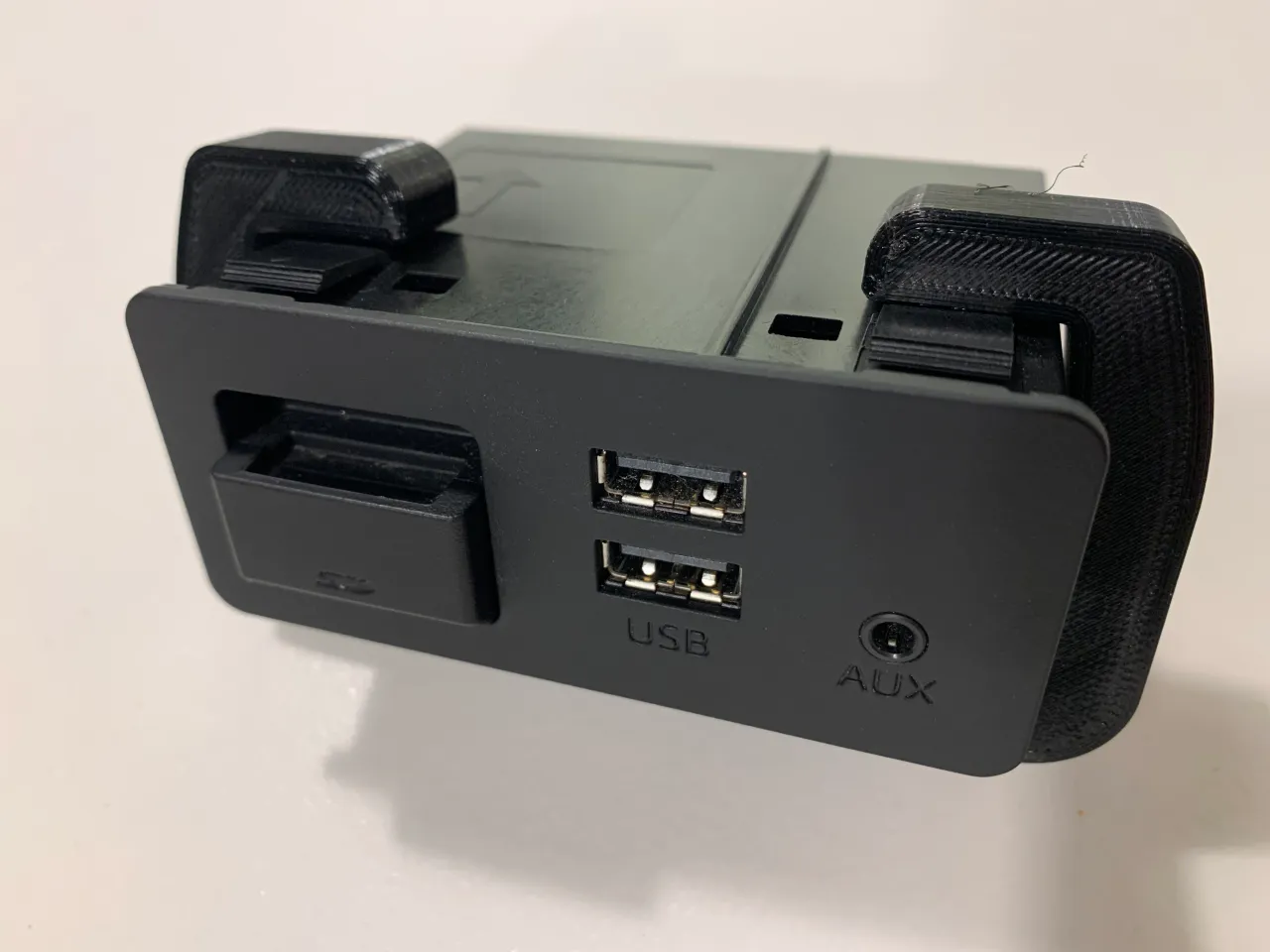 Mazda USB hub removal tool by | free STL model | Printables.com