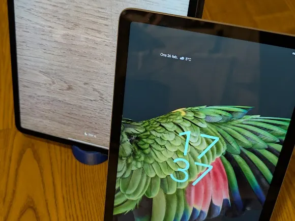 Universal stand for large and/or standing tablet