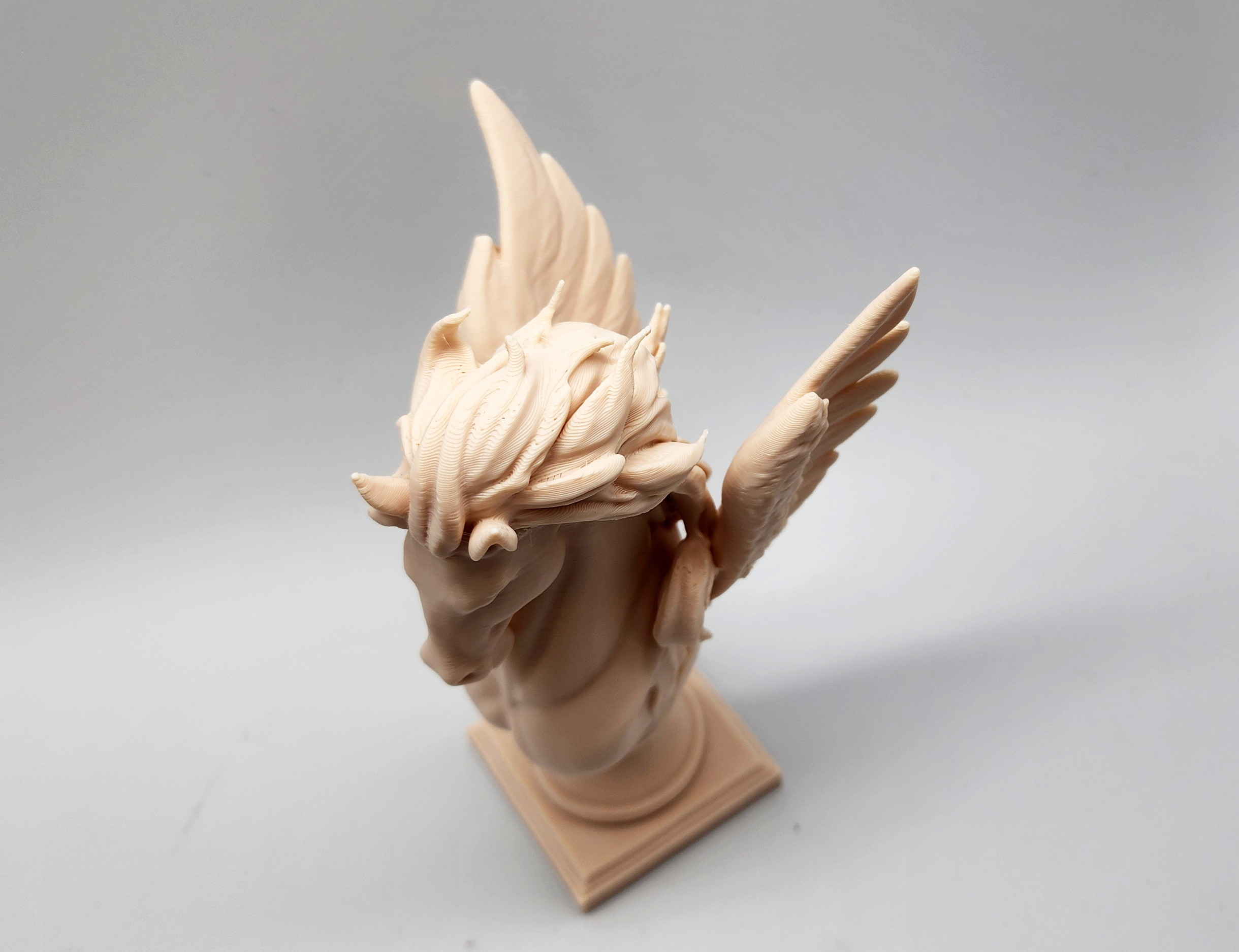 Pegasus Bust — miniatura 5