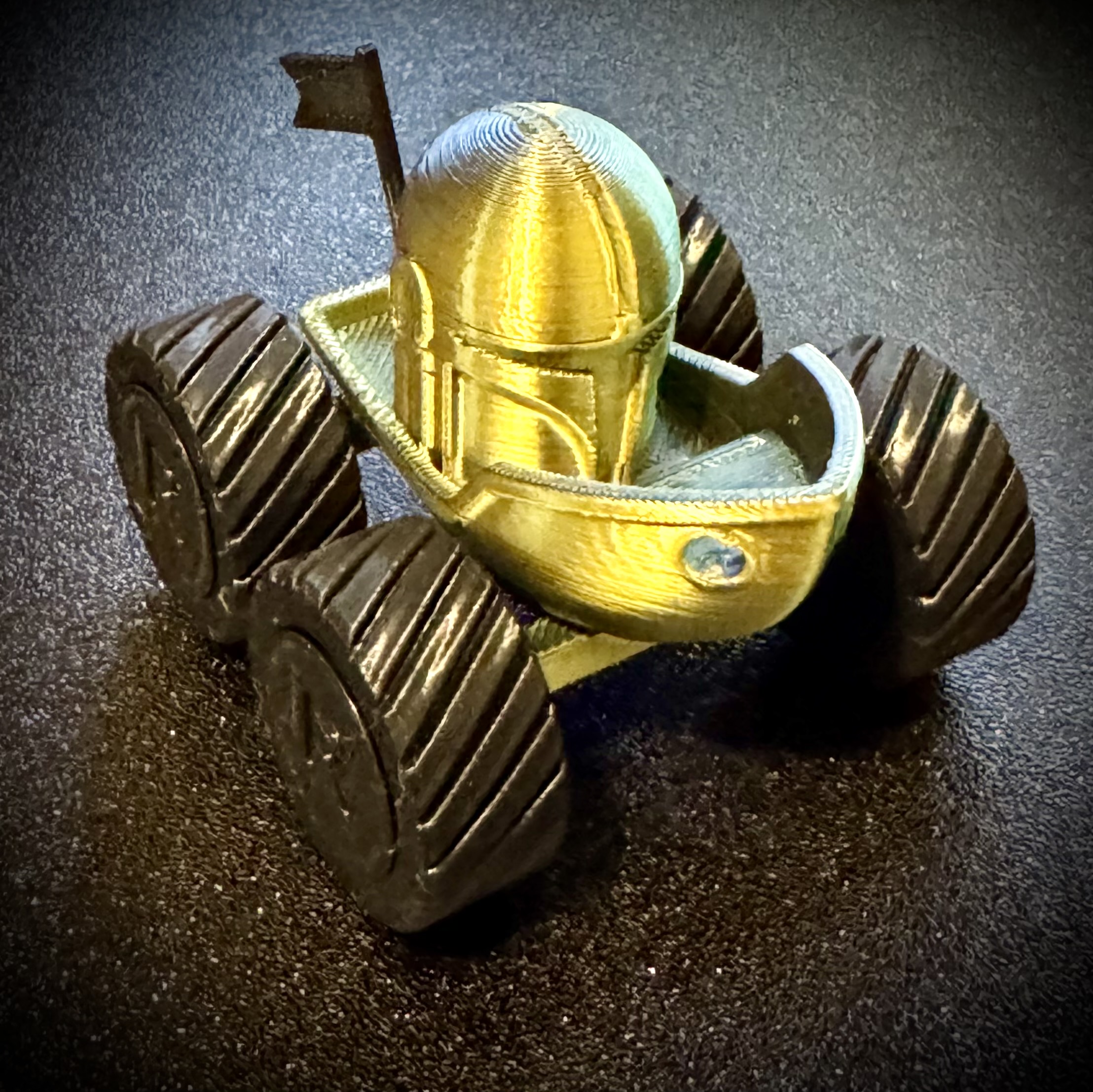 Mandalorian Benchy Buggy with Spinning Wheels — miniatura 3