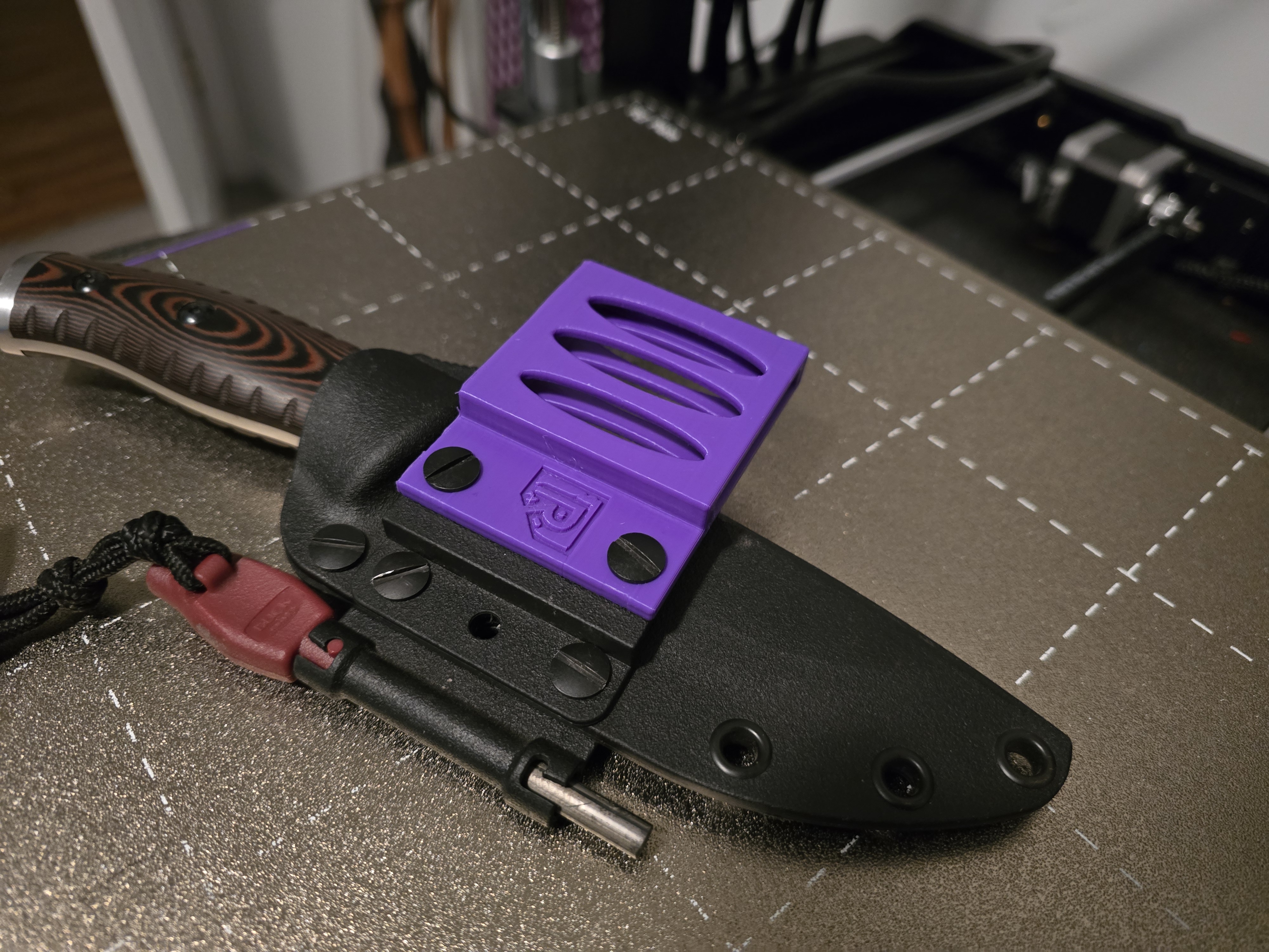 Buck Selkirk Sheath Adapter for Bigger Belts