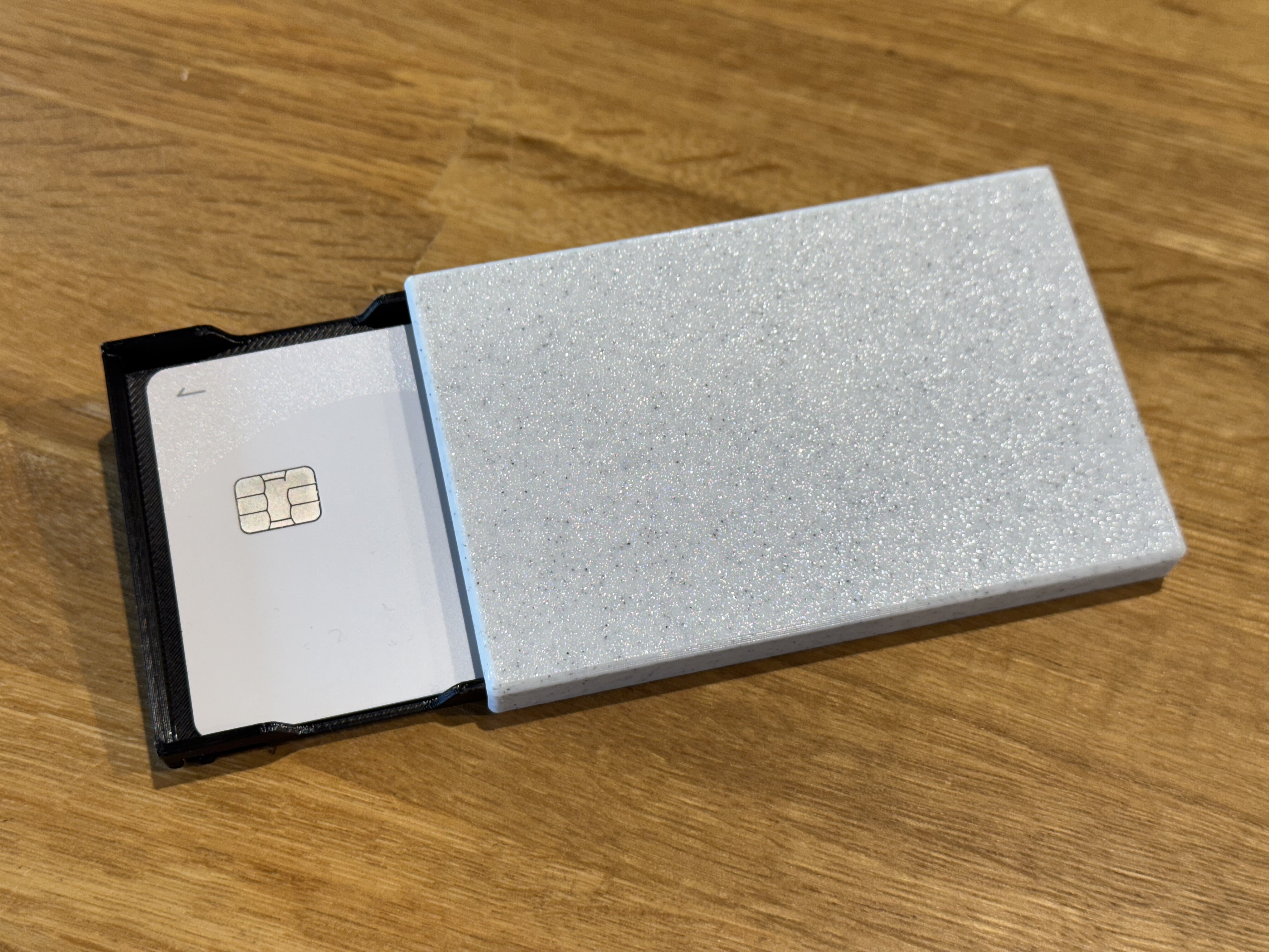 Miniatura 7 do modelo 3D SlideClick Card Case