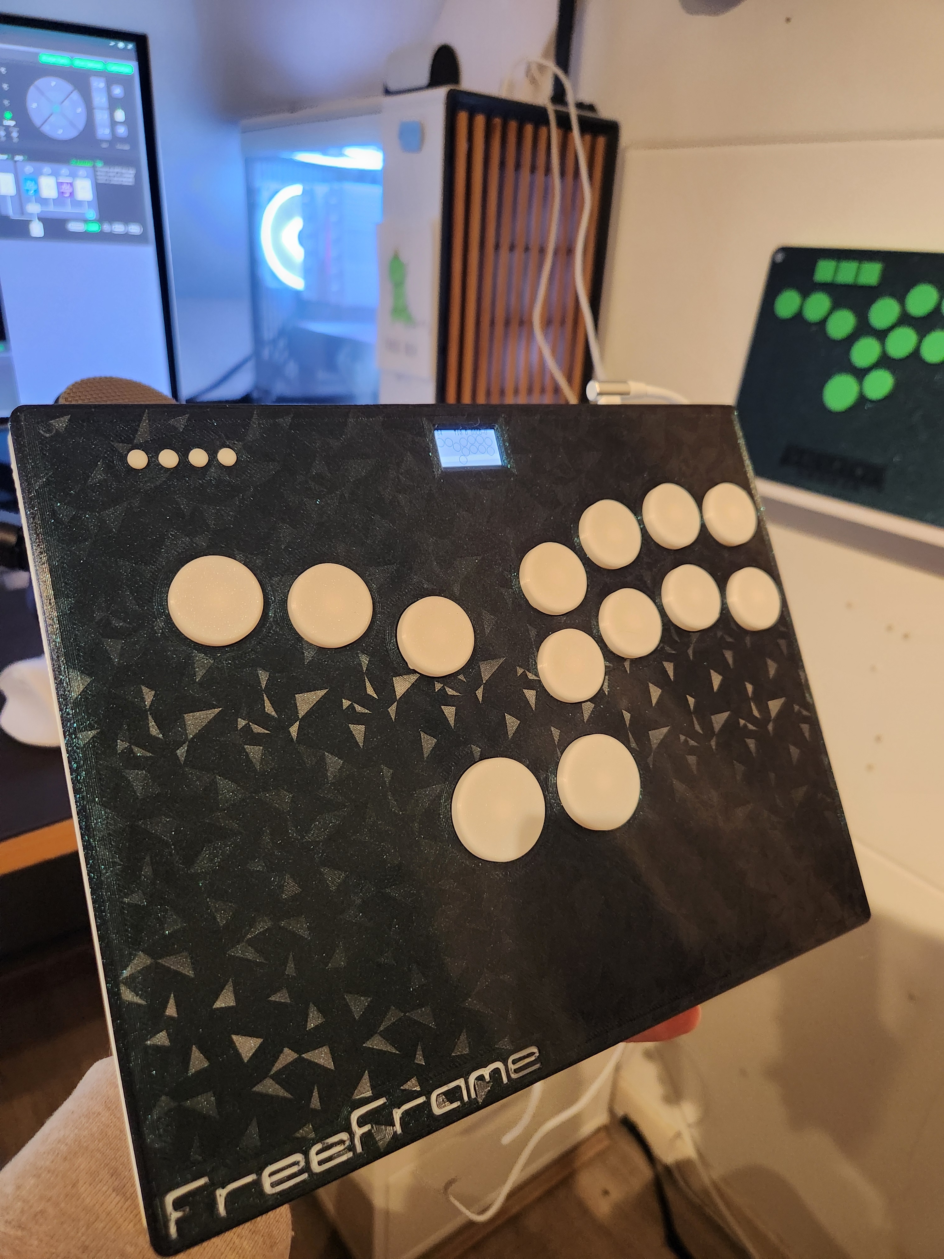 FreeFrame leverless controller