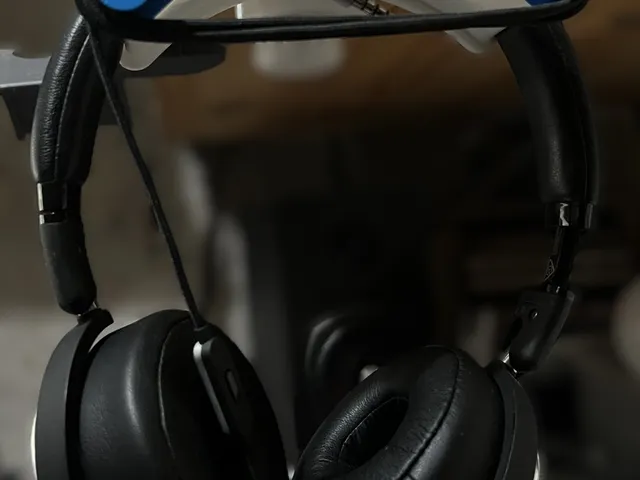 Cable Reel for Headphone Holder