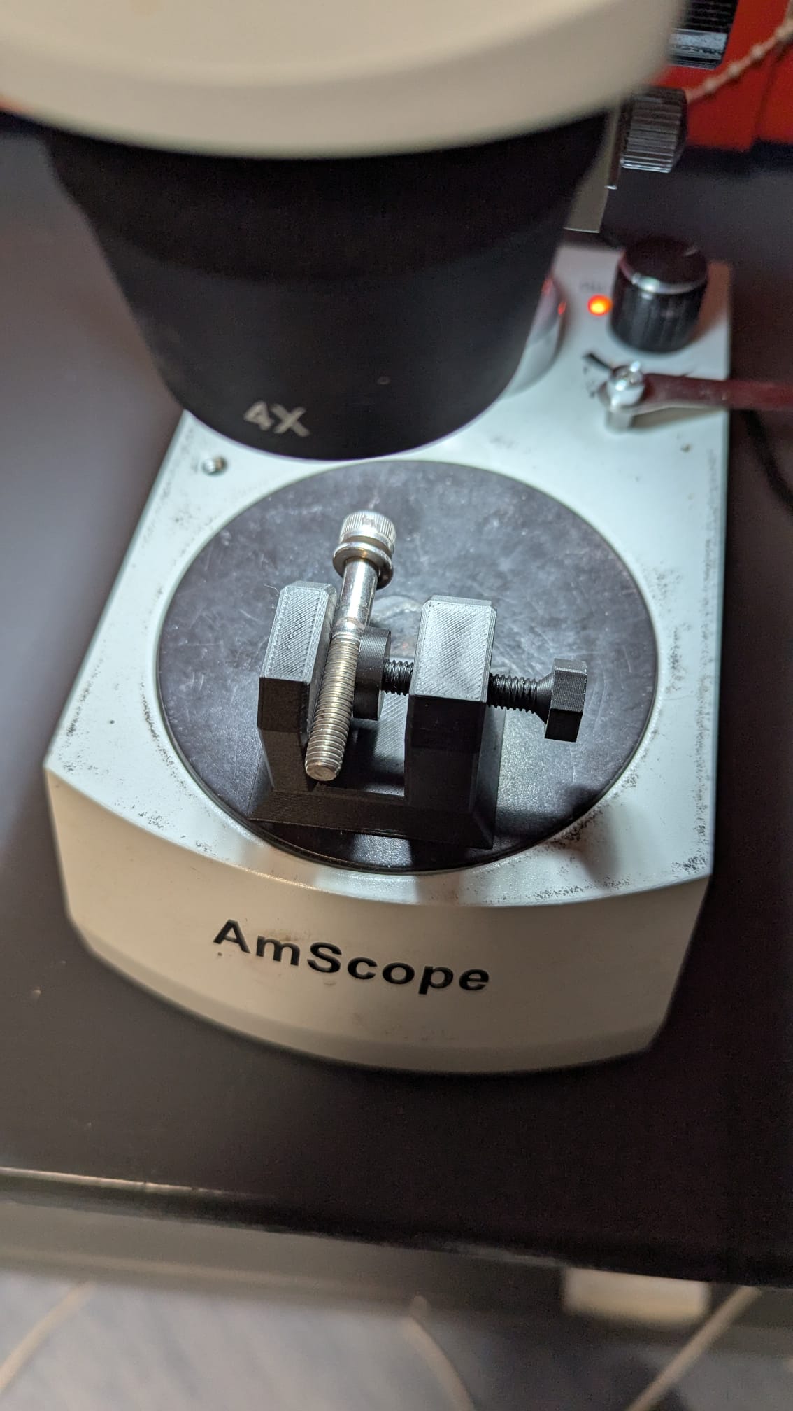Miniatura 4 do modelo 3D mini clamp for microscope