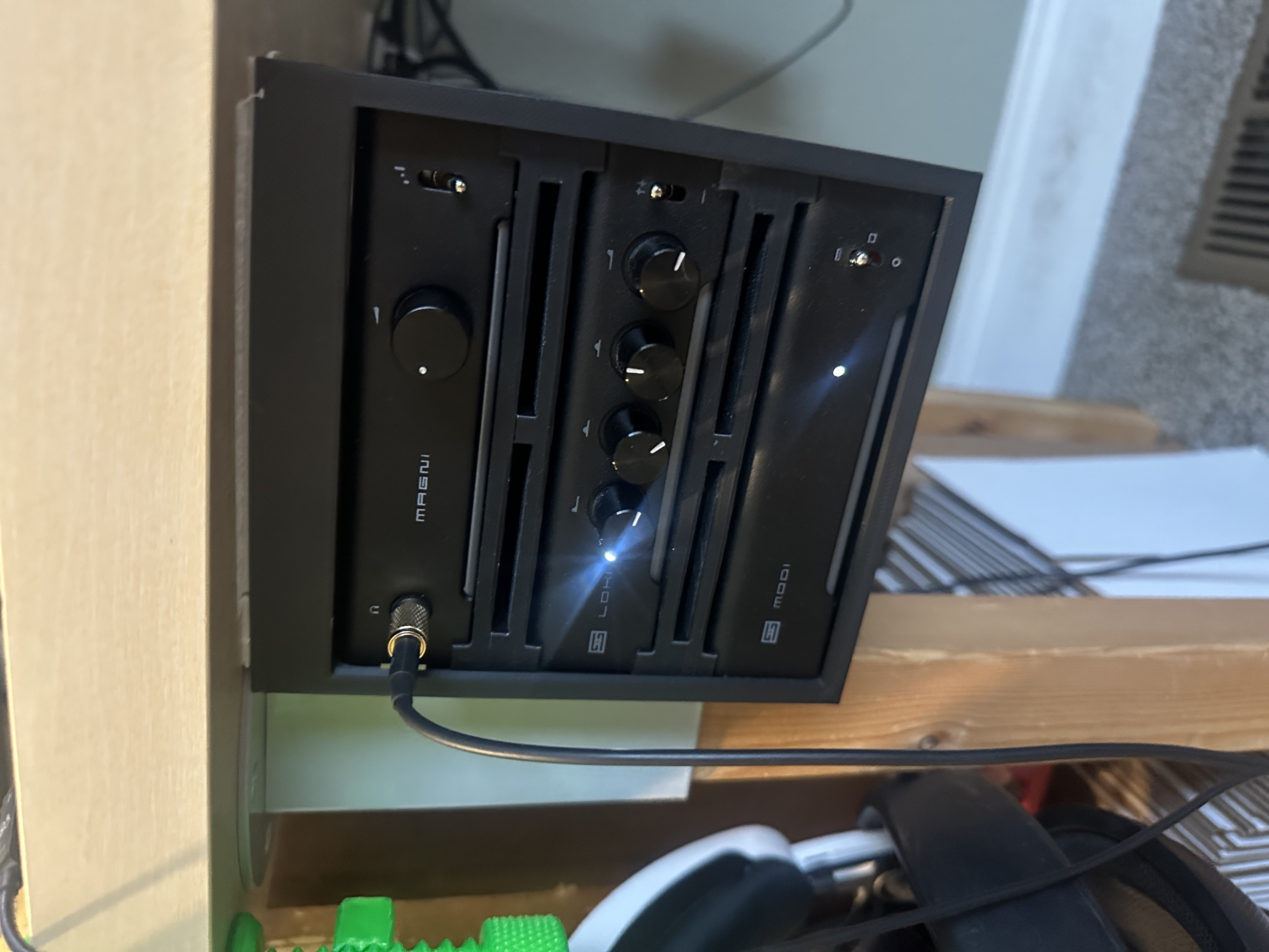 Schiit 3 Stack Under Desk Holder with Spacers