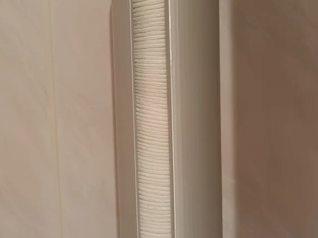 Cotton pads dispenser
