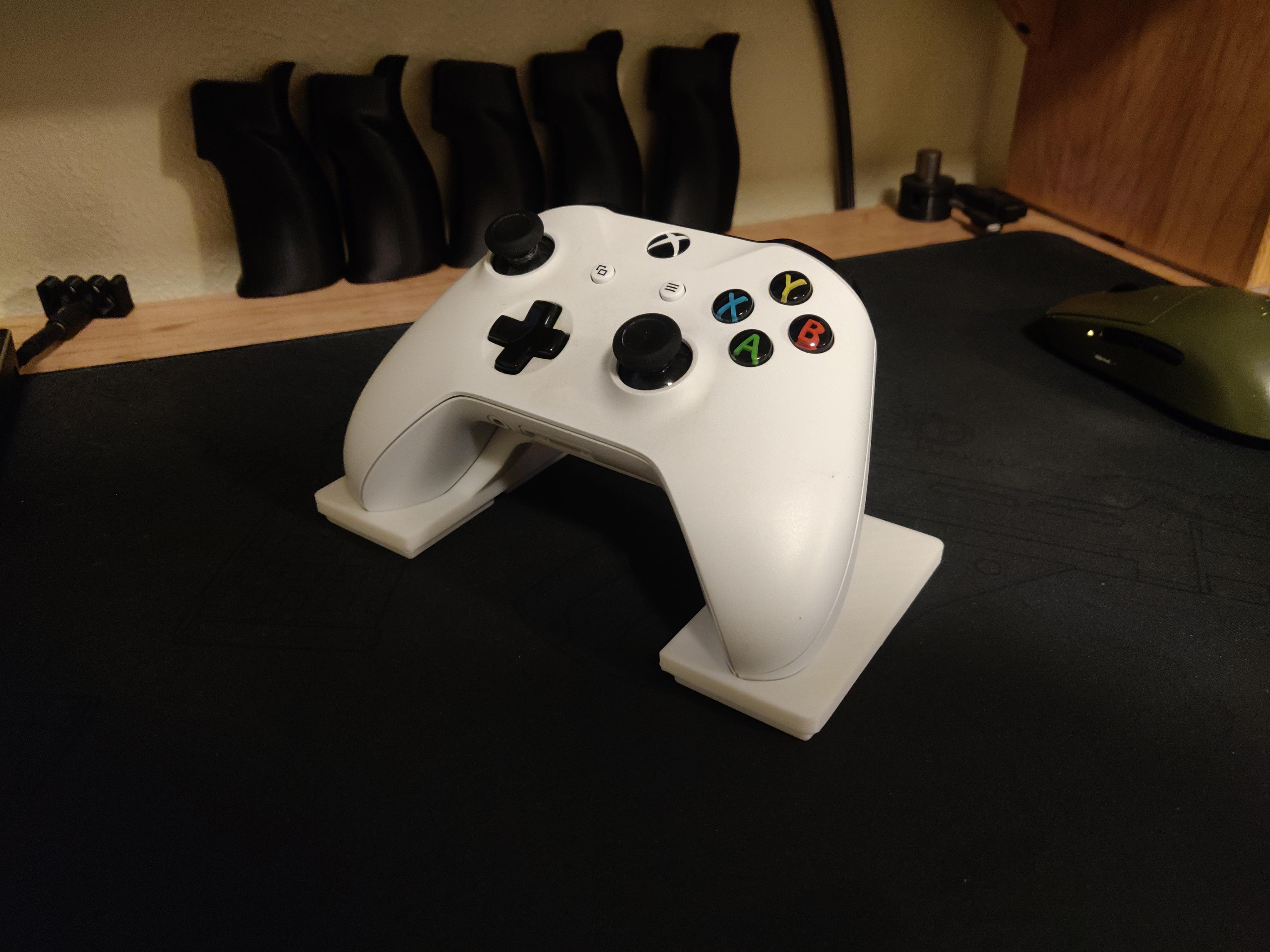 Gridfinity Controller Stand for Xbox One, PS4, PS5, and Switch Pro