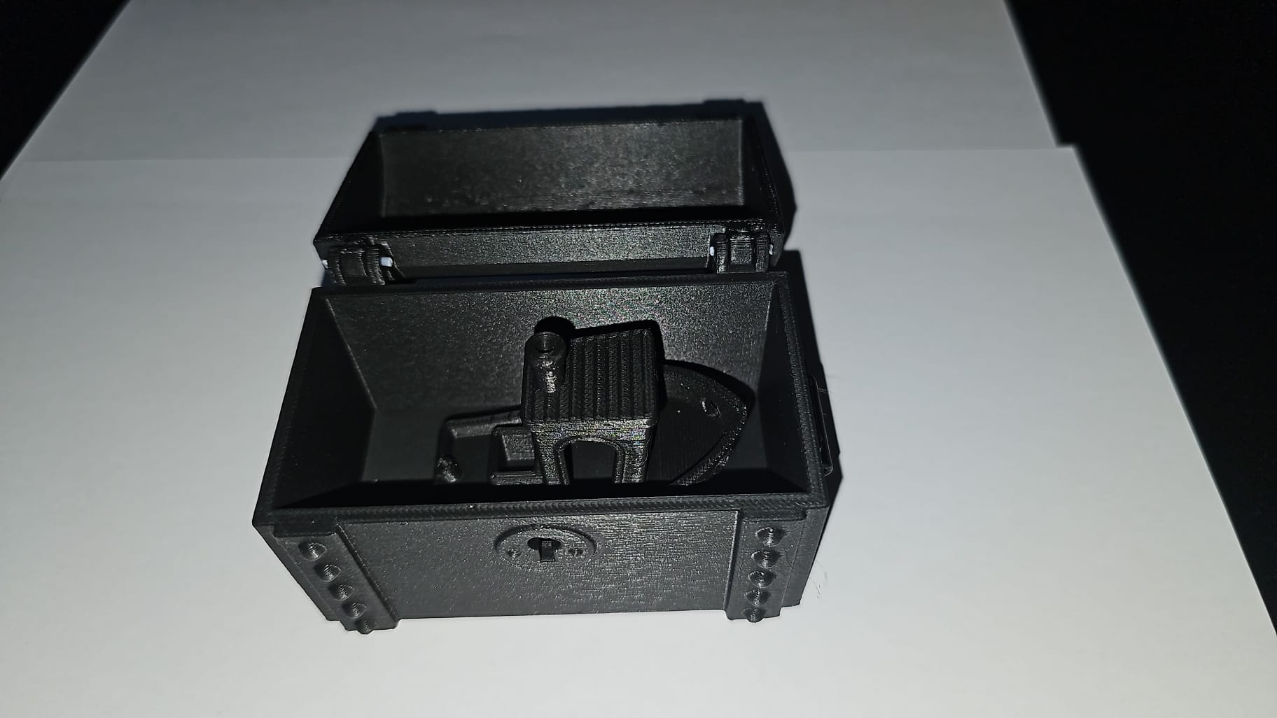 benchy in a coffre