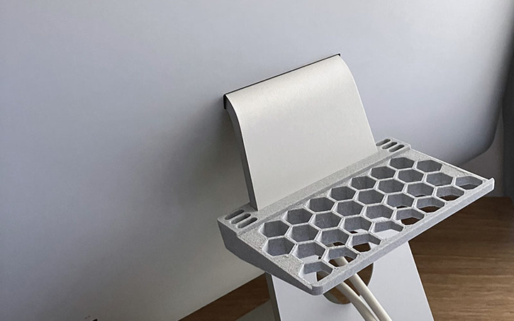 Apple Thunderbolt Display Rear Shelf