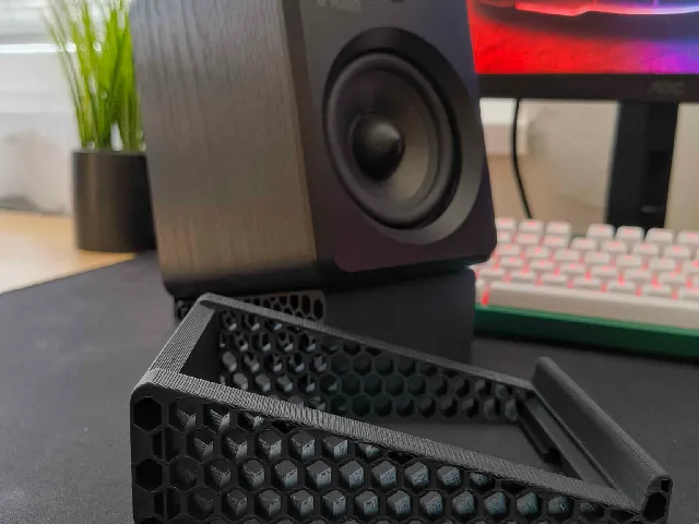 Speaker stand