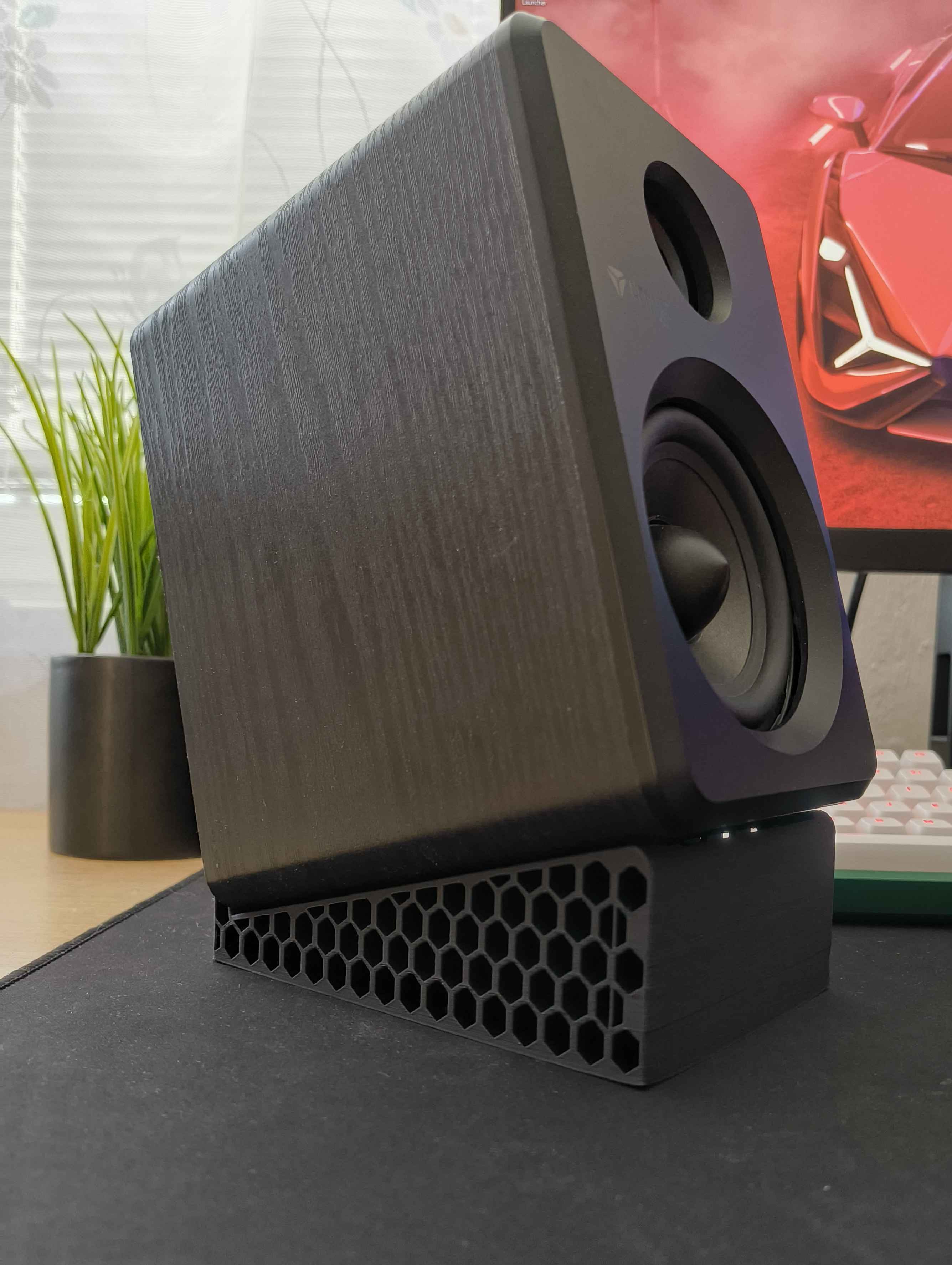 Miniatura 3 do modelo 3D Speaker stand